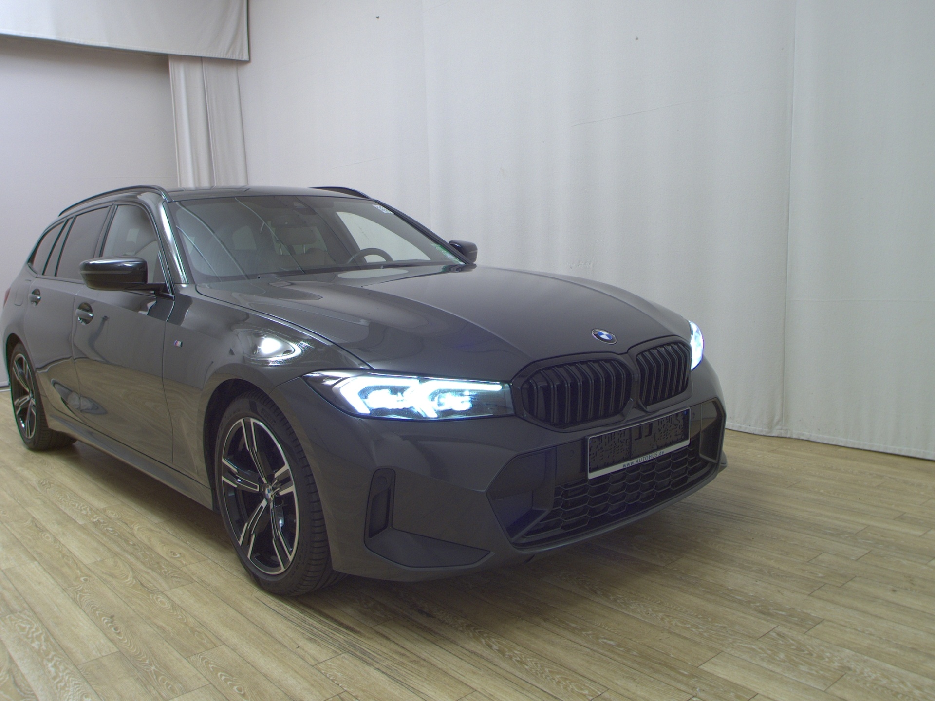 BMW 320dA Touring M-Sport Leder Navi LED Curved LC 3