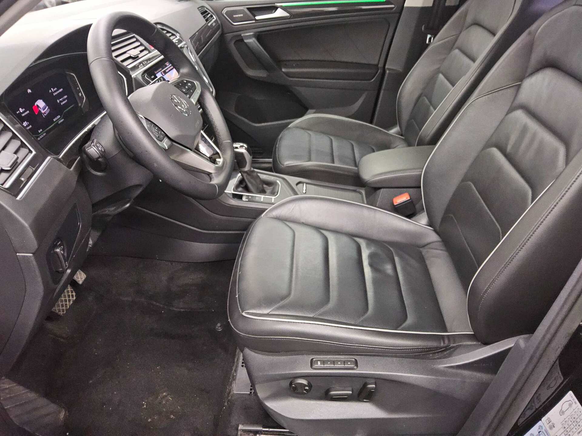 Volkswagen Tiguan 2.0 TDI Elegance Leder Navi LED AID H-K 9
