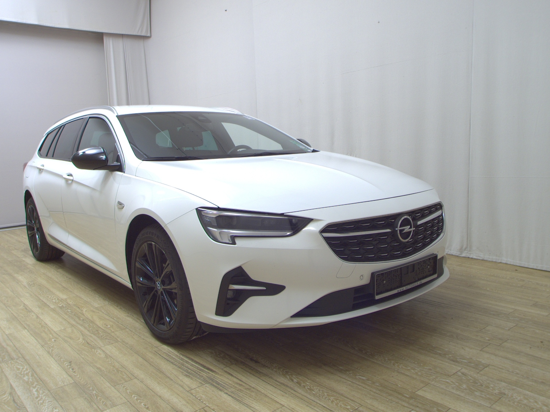 Opel Insignia ST 2.0 CDTI 4x4 Business Ed. Navi LED 3