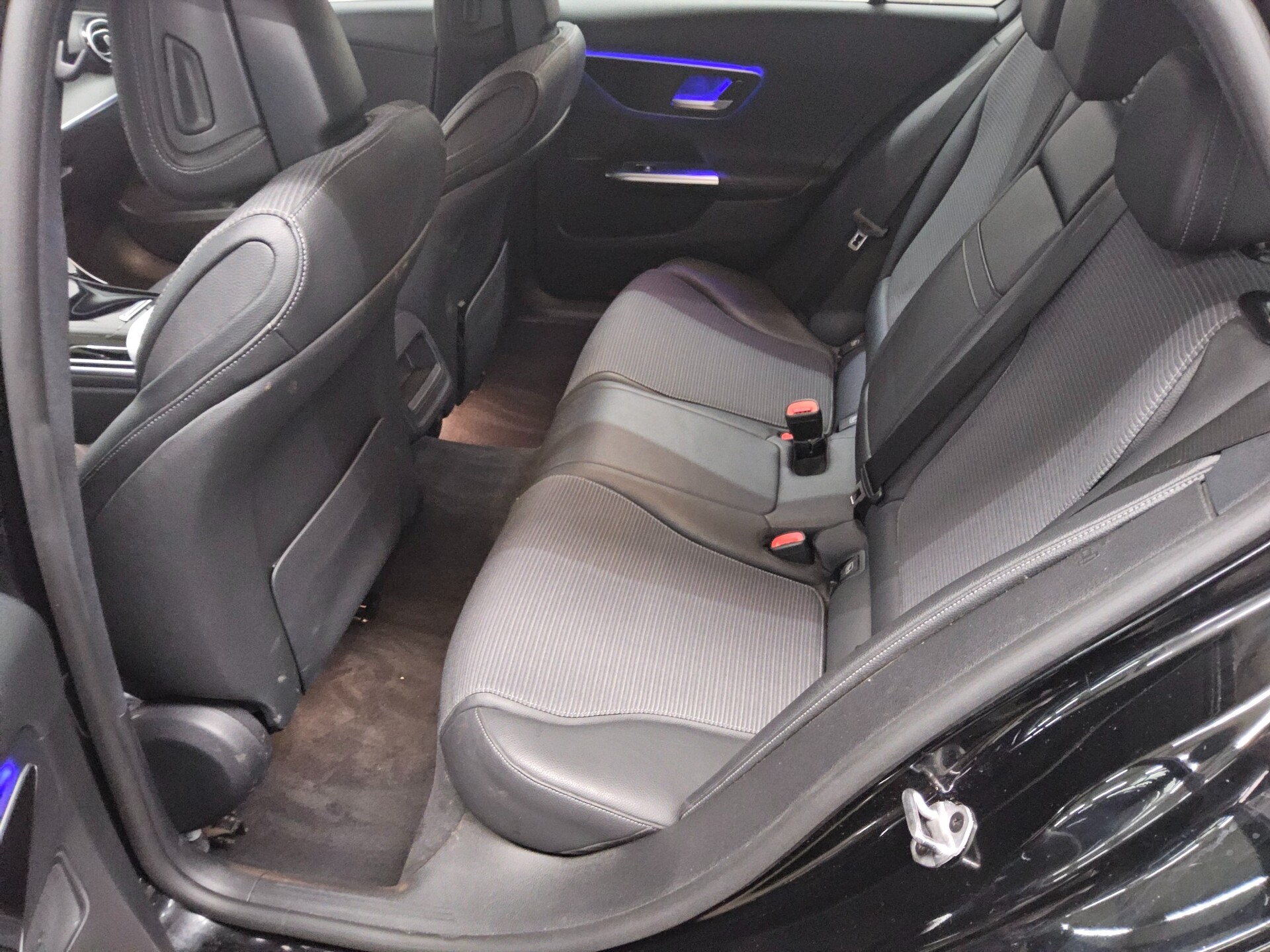 Mercedes-Benz C 200 T Avantgarde T-Leder Navi LED Tempomat PDC 13