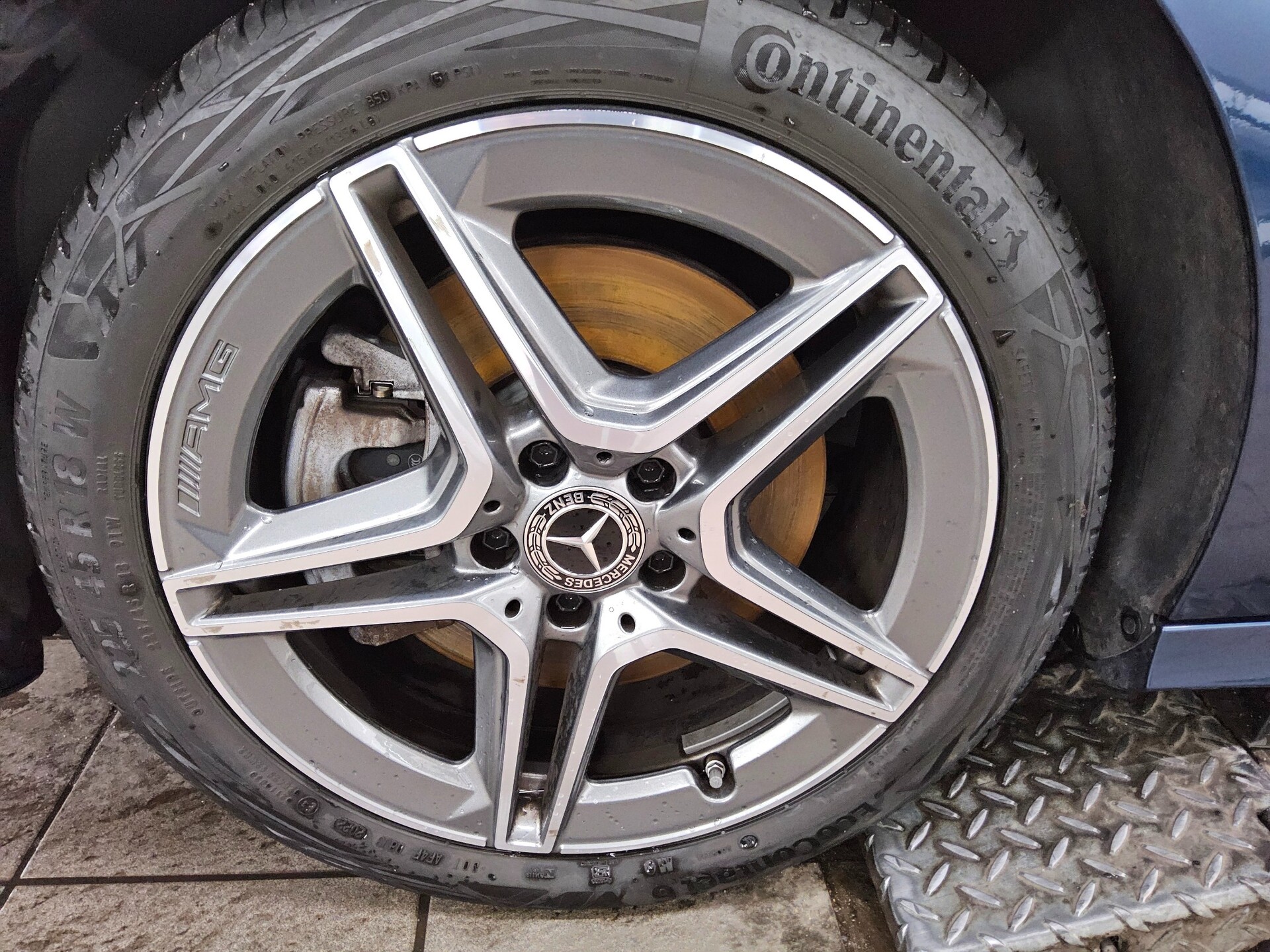 Mercedes-Benz A 250 e AMG-Line Navi LED Pano PDC Shz Tempomat 11