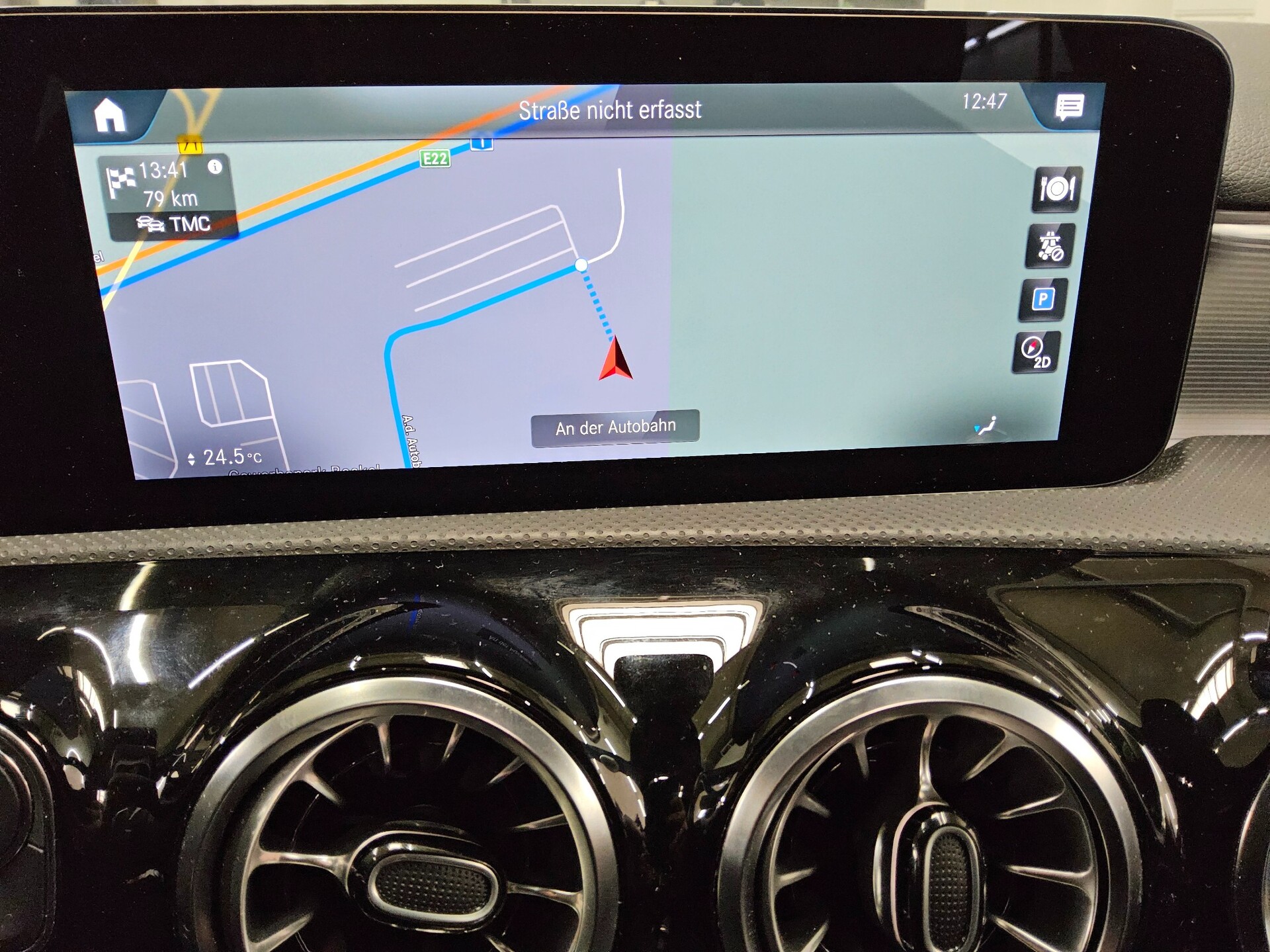 Mercedes-Benz A 250 e AMG-Line Navi LED Pano PDC Shz Tempomat 7