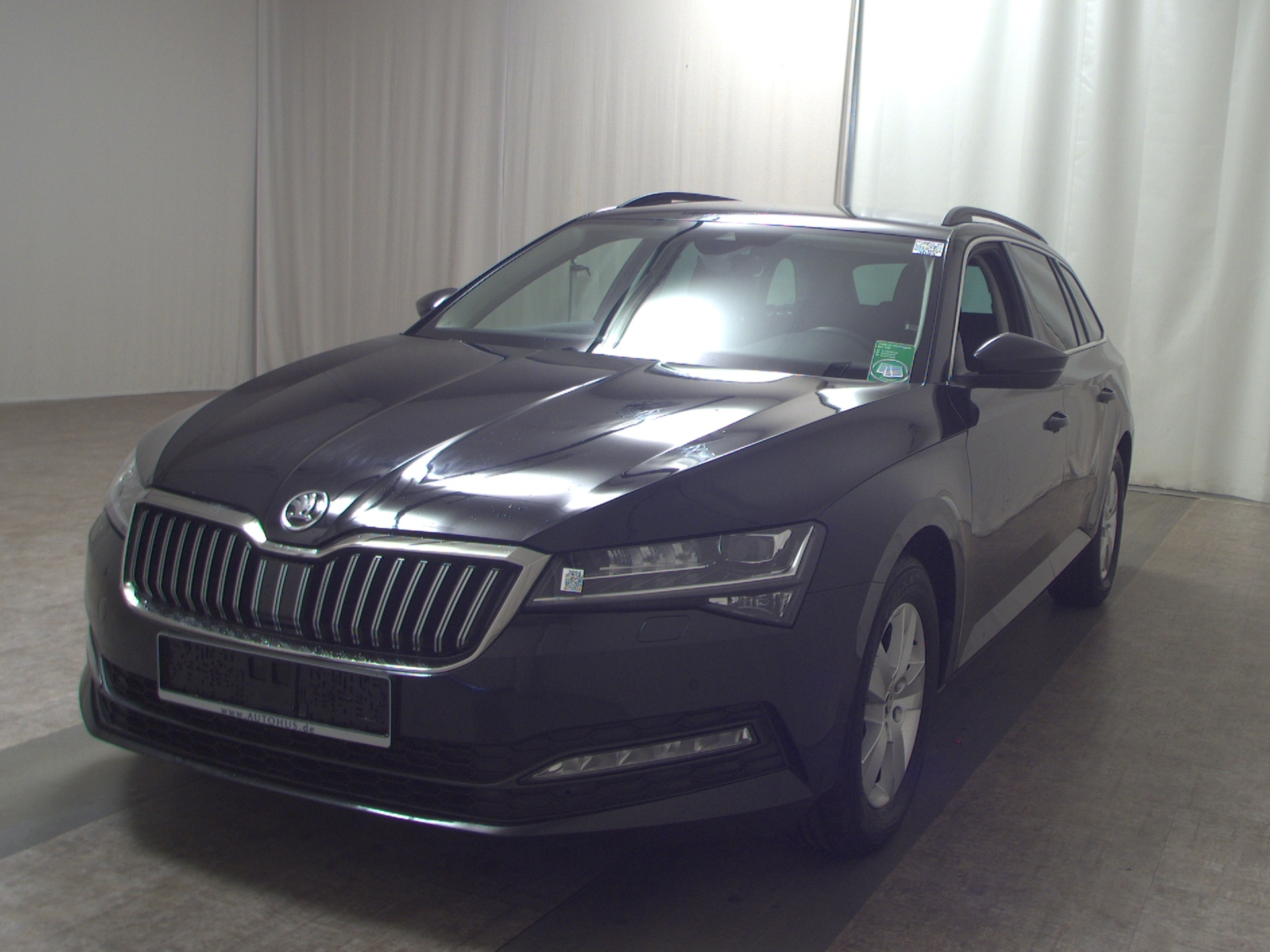 Skoda Superb Kombi 2.0 TDI Ambition Navi LED vc RfK 2