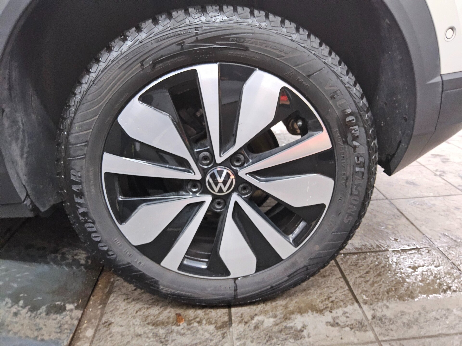 Volkswagen T-Roc 1.0 TSI Goal Navi LED DC PDC SHZ ACC 11