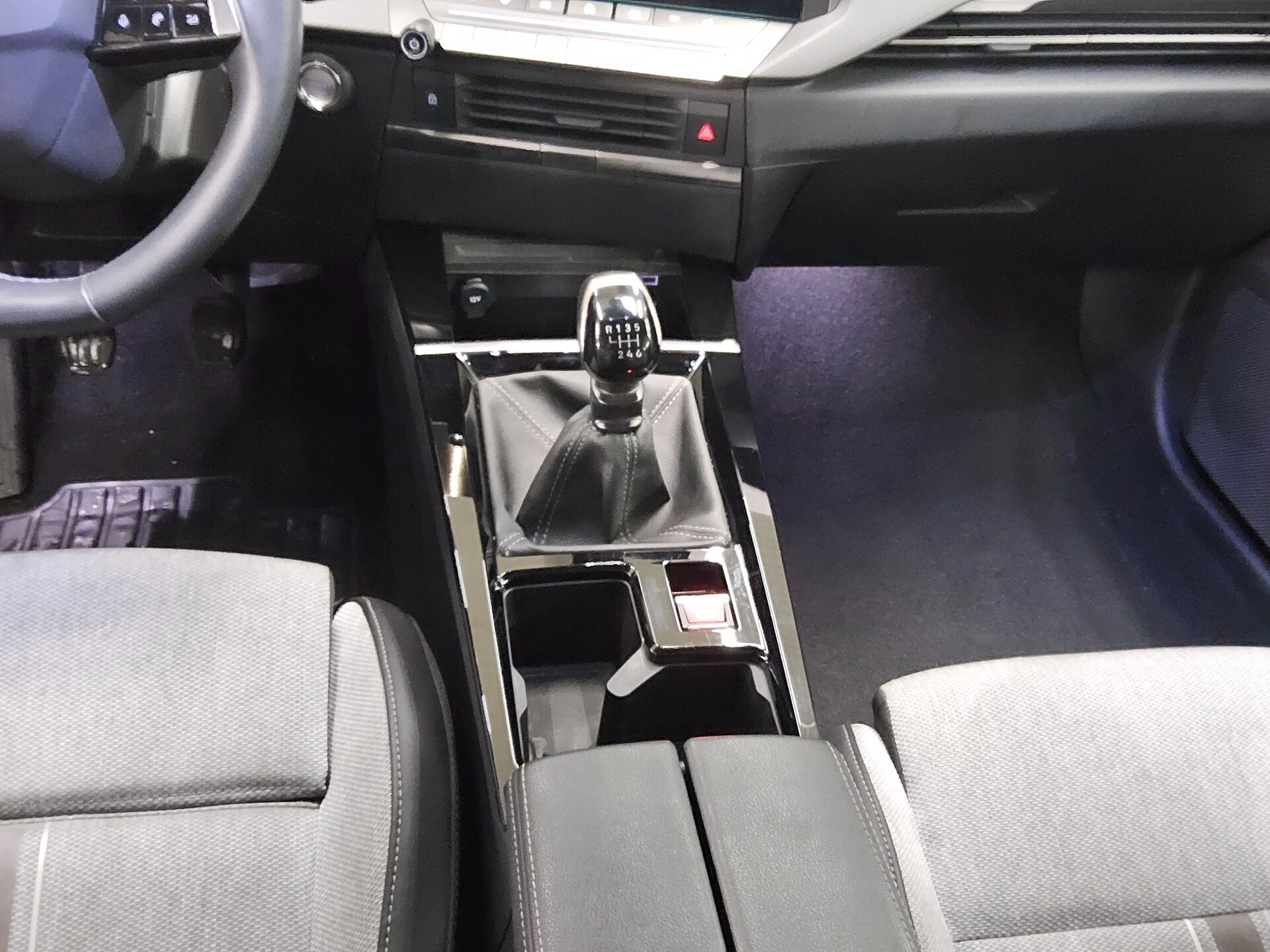 Opel Astra ST 1.5 D Elegance T-Leder Navi LED RFK 6