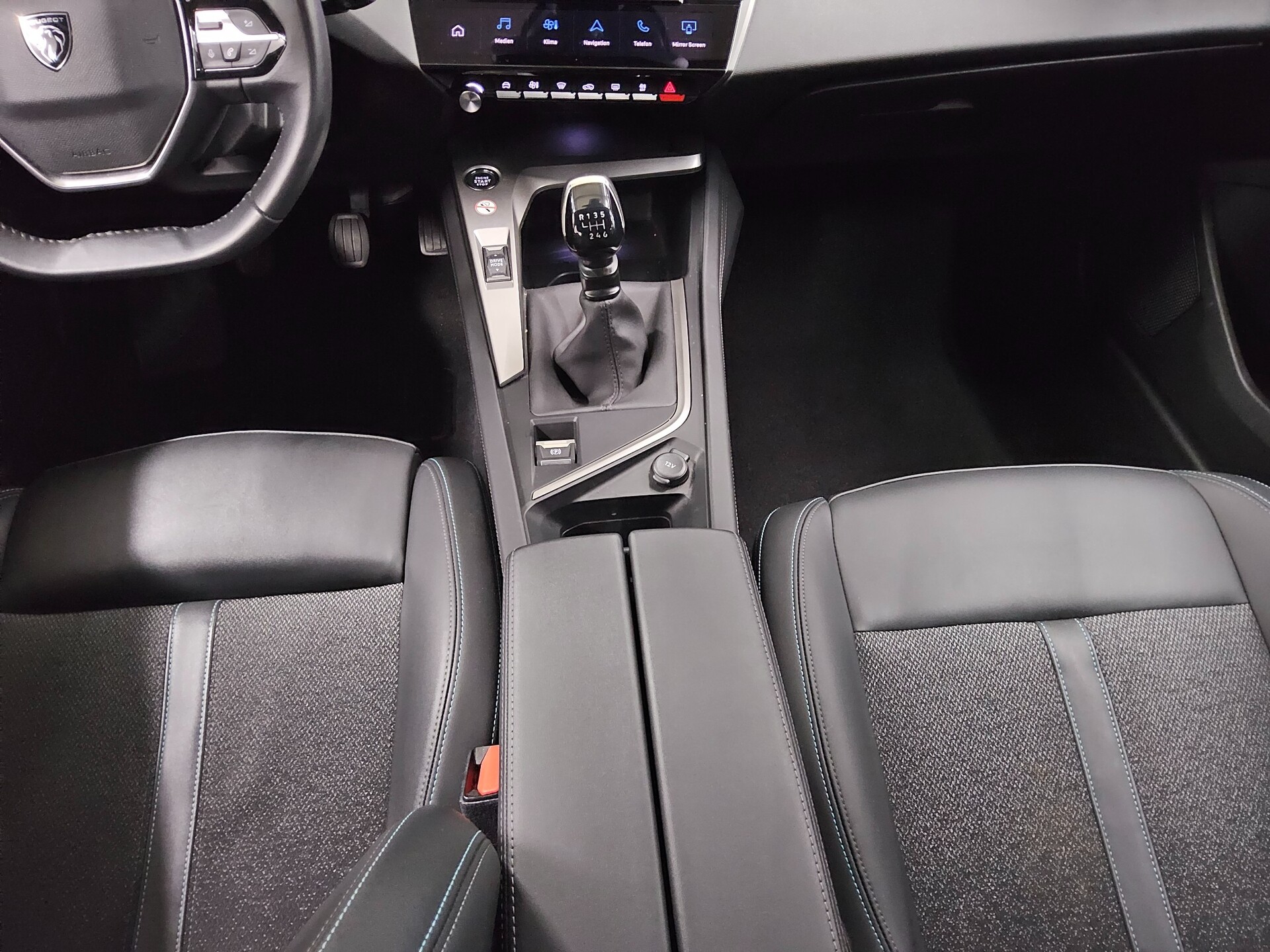 Peugeot 308 1.5 BlueHDi 130 Allure T-Leder Navi LED 360° 6