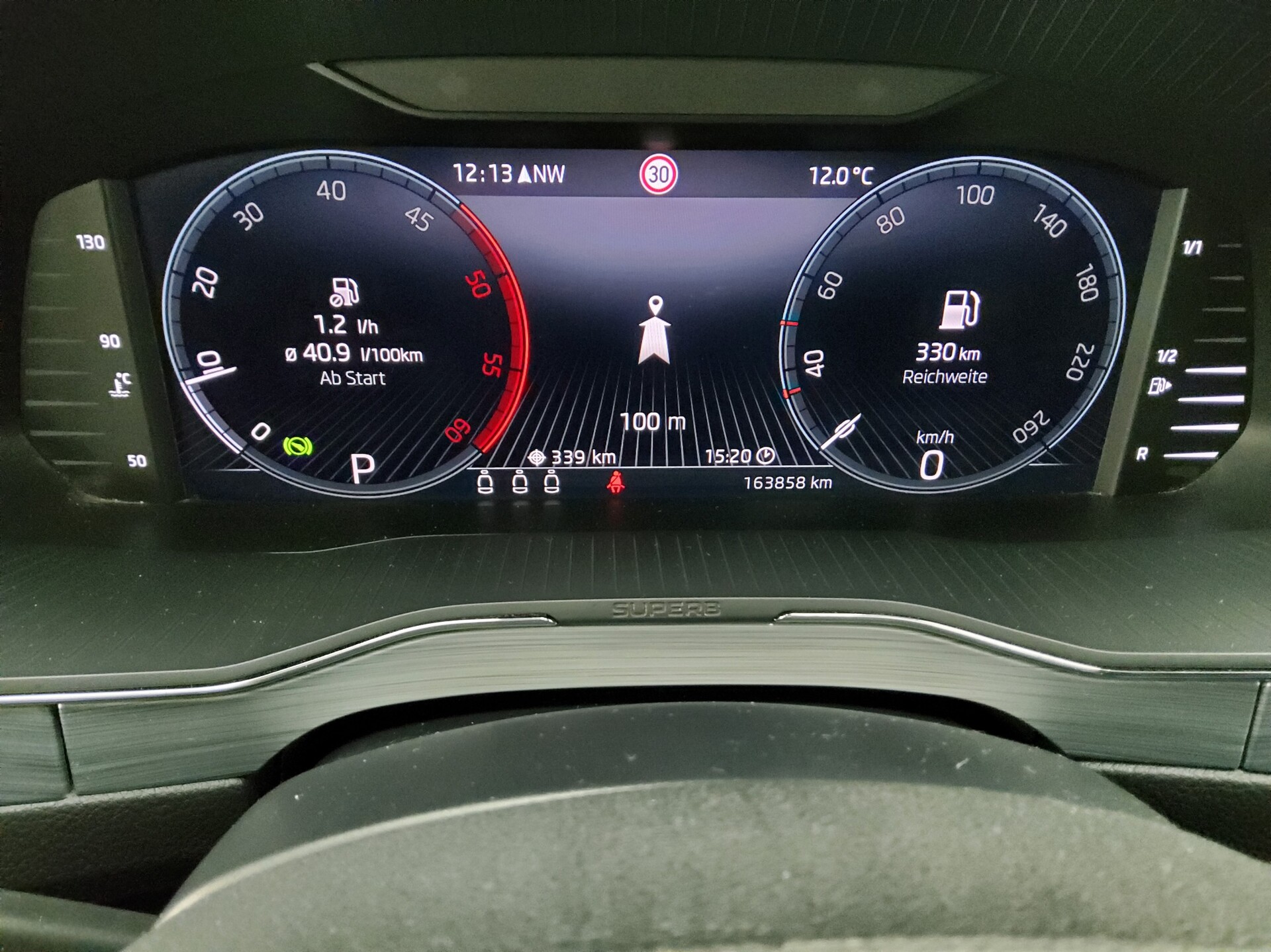 Skoda Superb Kombi 2.0 TDI Ambition Navi LED vc AHK 8