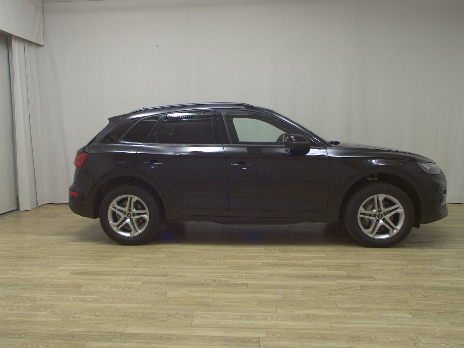 Audi Q5 50 TFSI e Qu. Navi LED vc HuD ACC Shz PDC