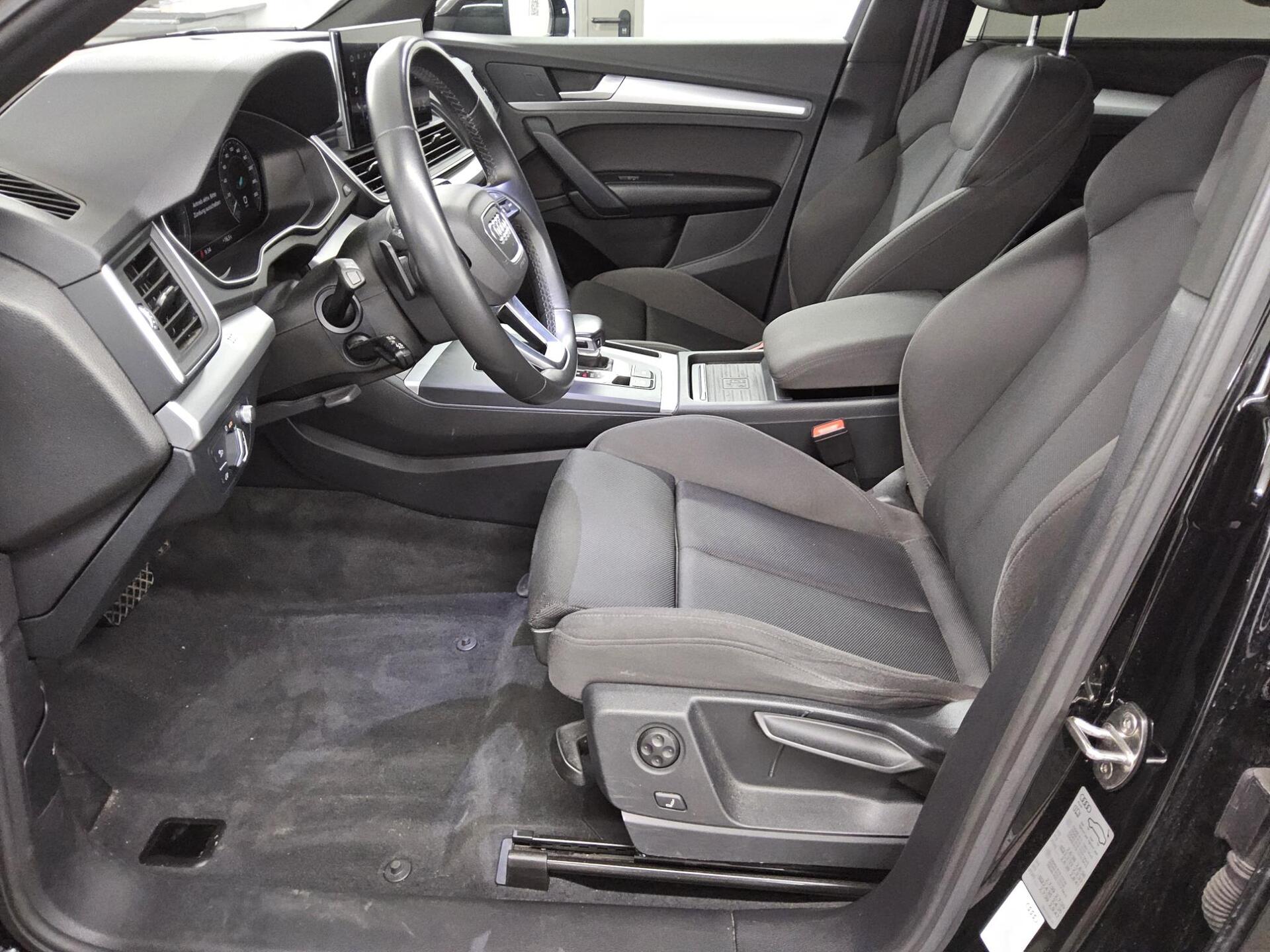 Audi Q5 50 TFSI e Qu. Navi LED vc HuD ACC Shz PDC 9