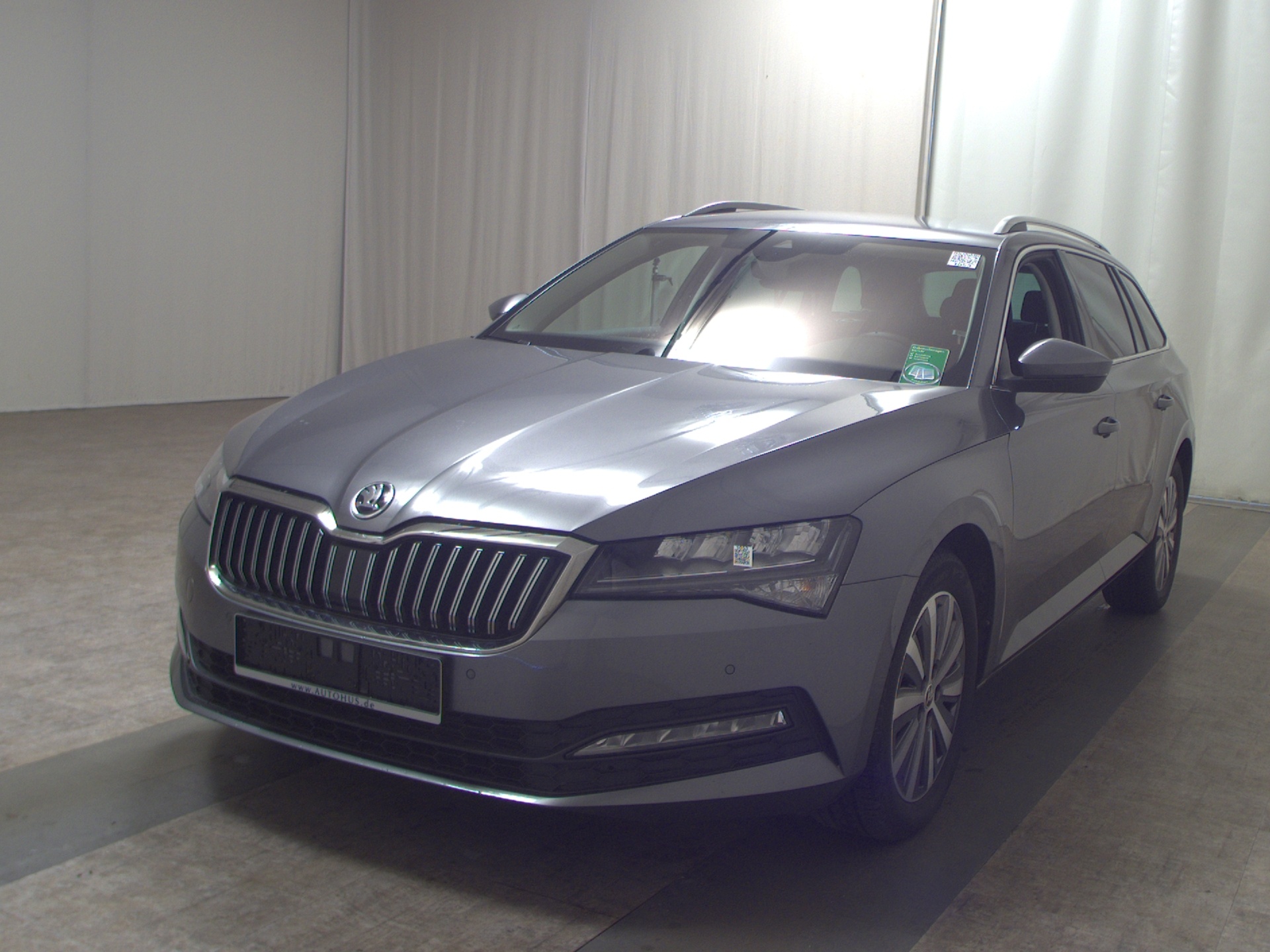 Skoda Superb Kombi 2.0 TDI Ambition Navi LED vc ACC 2