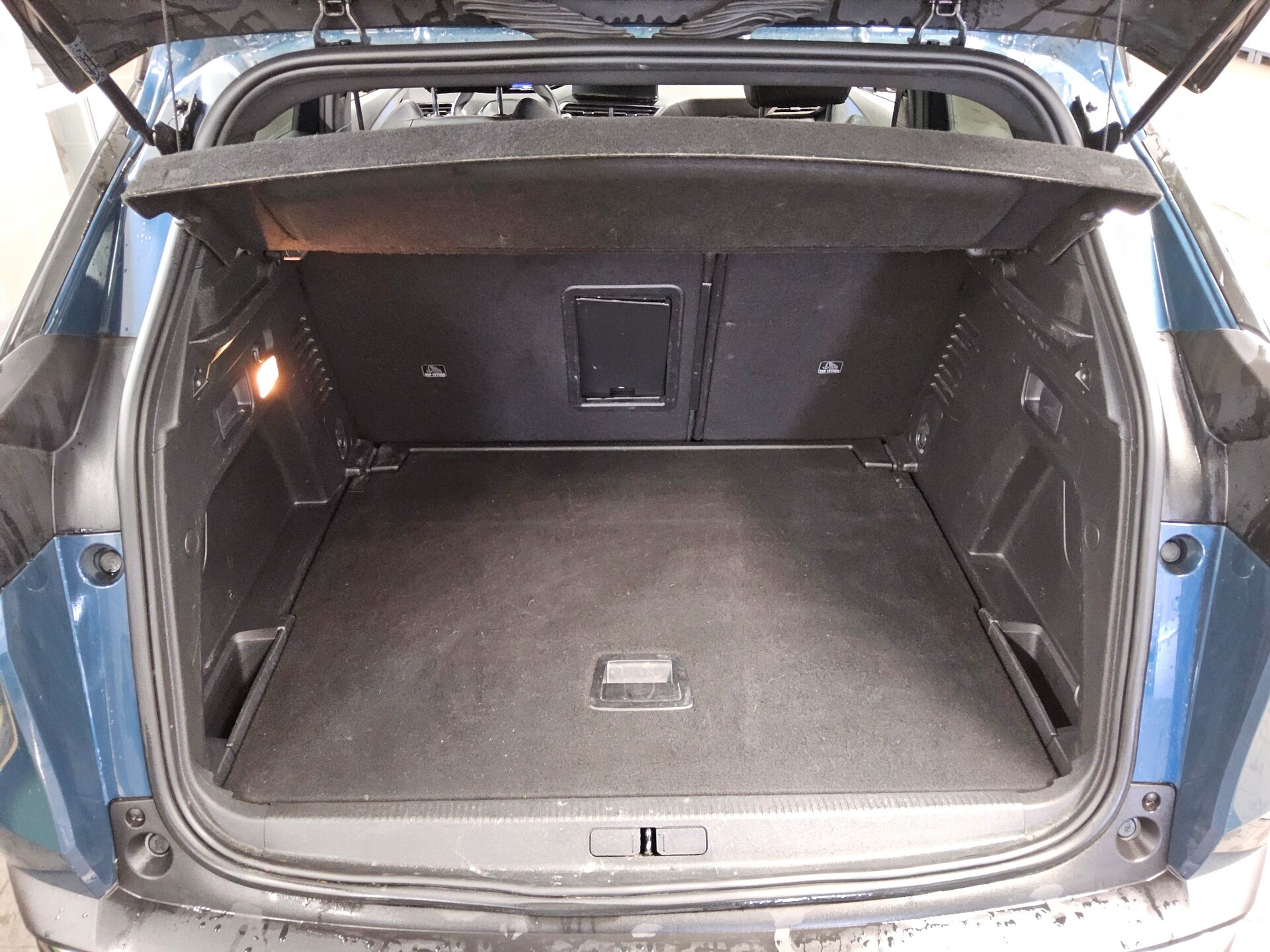 Peugeot 3008 1.2 PureTech Allure Navi LED DigiTacho 12