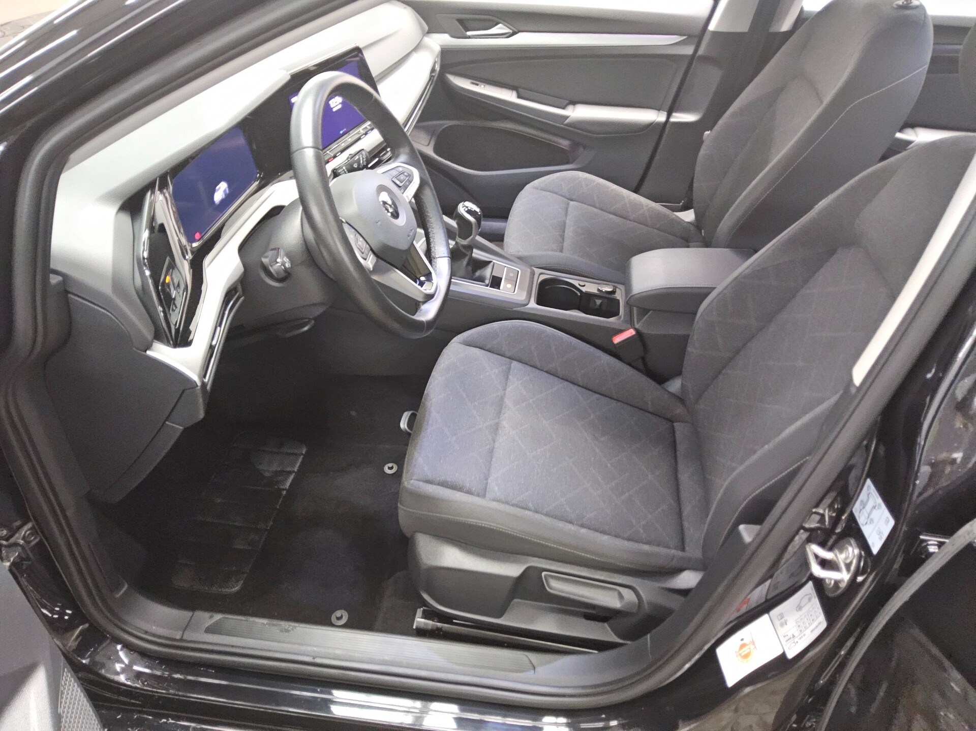 Volkswagen Golf-8 Var. 2.0 TDI Life Navi LED DC ACC PDC Shz 9