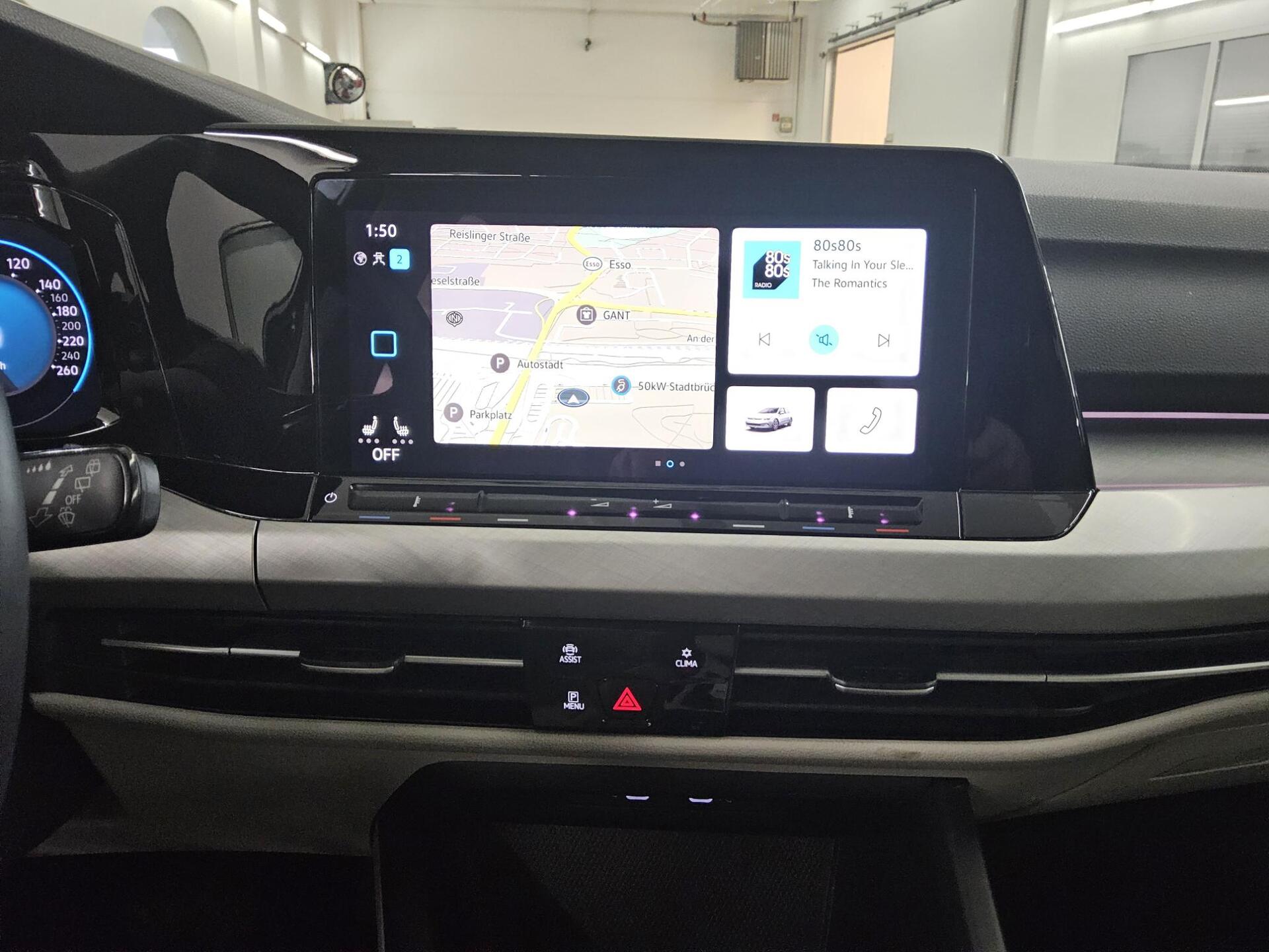 Volkswagen Golf-8 Var. 2.0 TDI Life Navi LED DC ACC PDC Shz 7