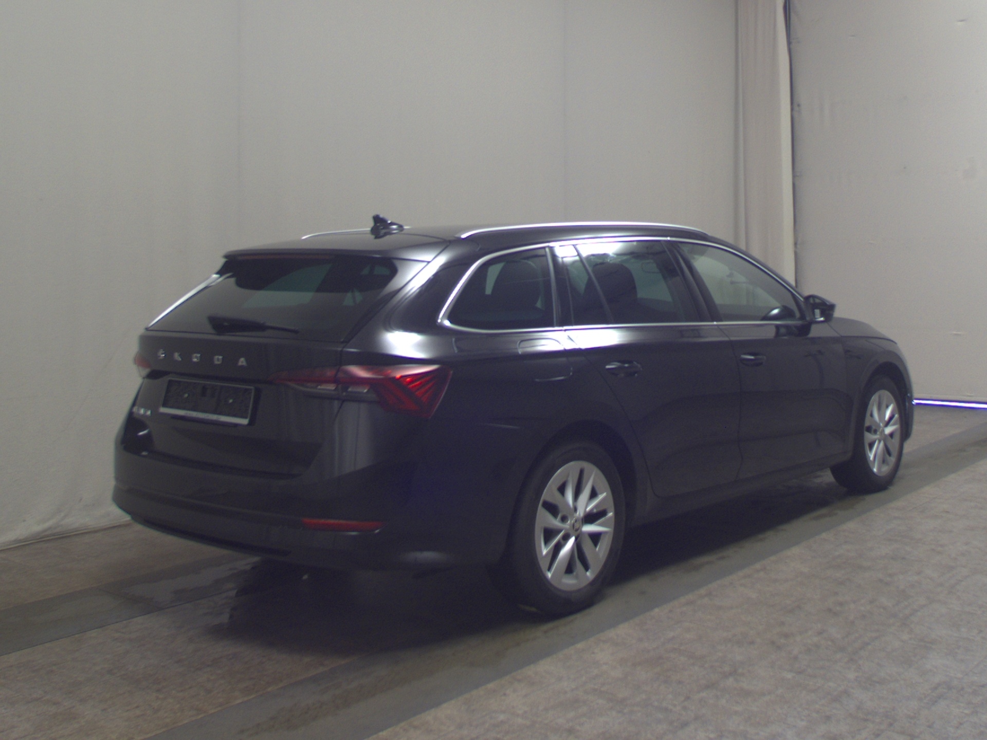 Skoda Octavia Kombi 2.0 TDI Style Navi LED vc ACC HuD 4