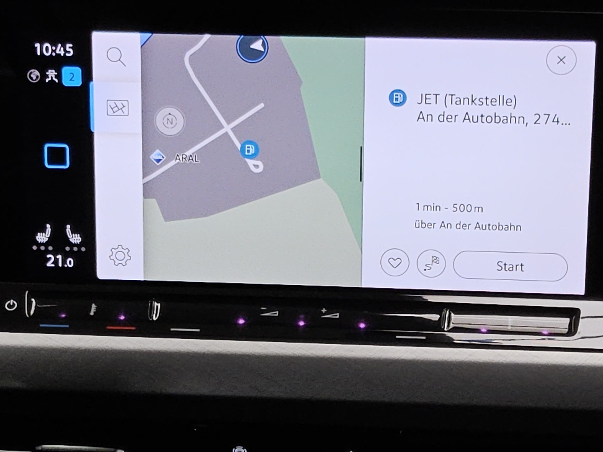 Volkswagen Golf-8 Var. 2.0 TDI Life Navi LED DC ACC PDC Shz 7