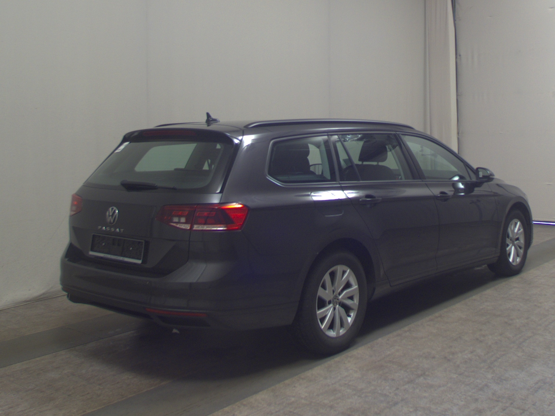 Volkswagen Passat Var. 2.0 TDI Navi LED RfK ACC Shz PDC BT 4