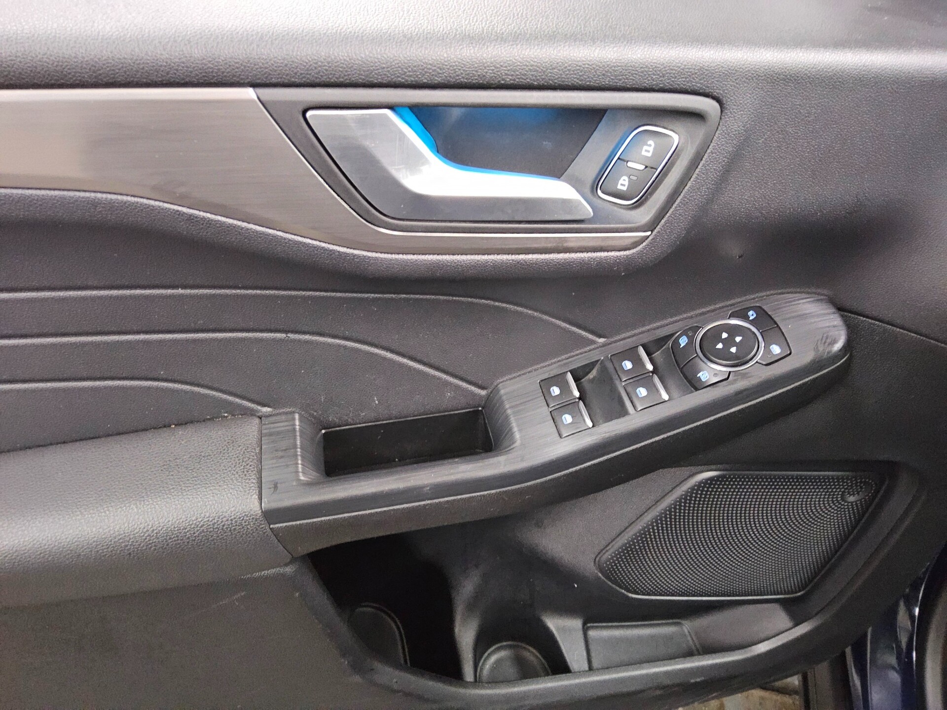 Ford Kuga 1.5 EB Titanium X Navi AHK LED DC 10