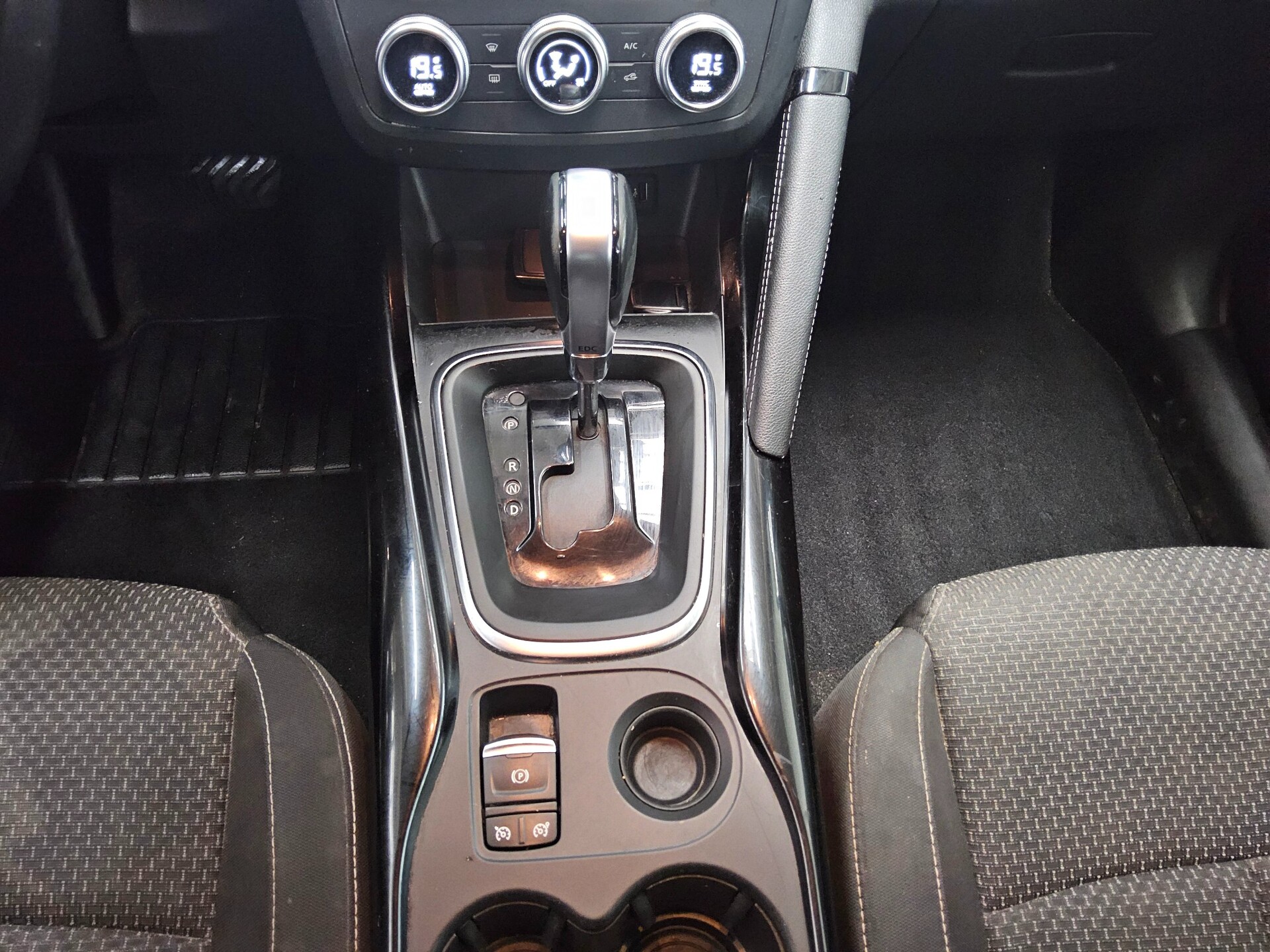 Renault Kadjar 1.5 dCi Business Ed. 2-Sitzer Navi PDC 6