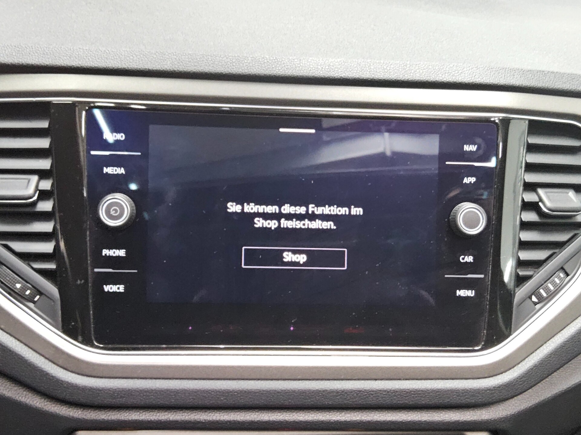 Volkswagen T-Roc 2.0 TDI Style Pano Beats RfK AHK ACC PDC 7