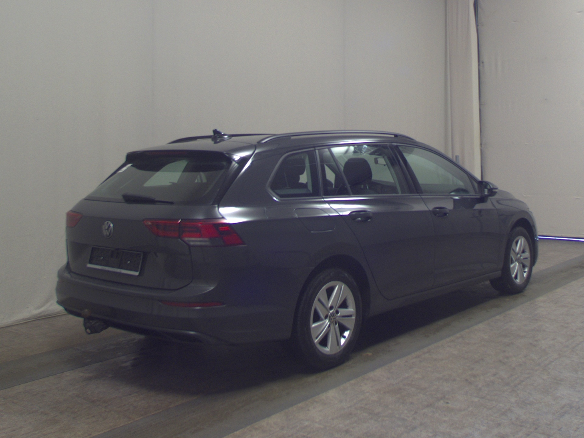 Volkswagen Golf-8 Var. 2.0 TDI Life Navi LED DC AHK RfK Shz 4