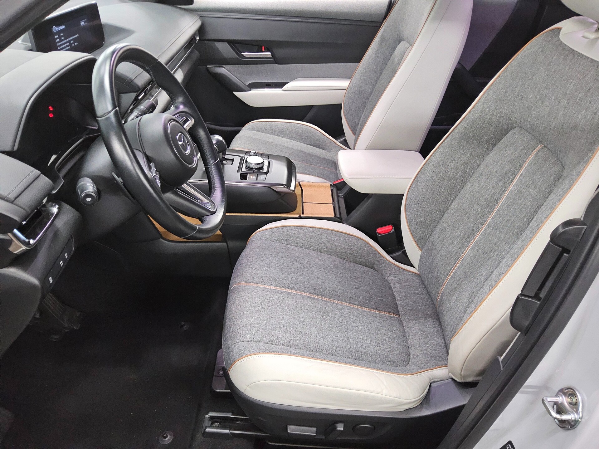 Mazda MX-30 e-SKYACTIV Navi LED Head-up Kamera 8