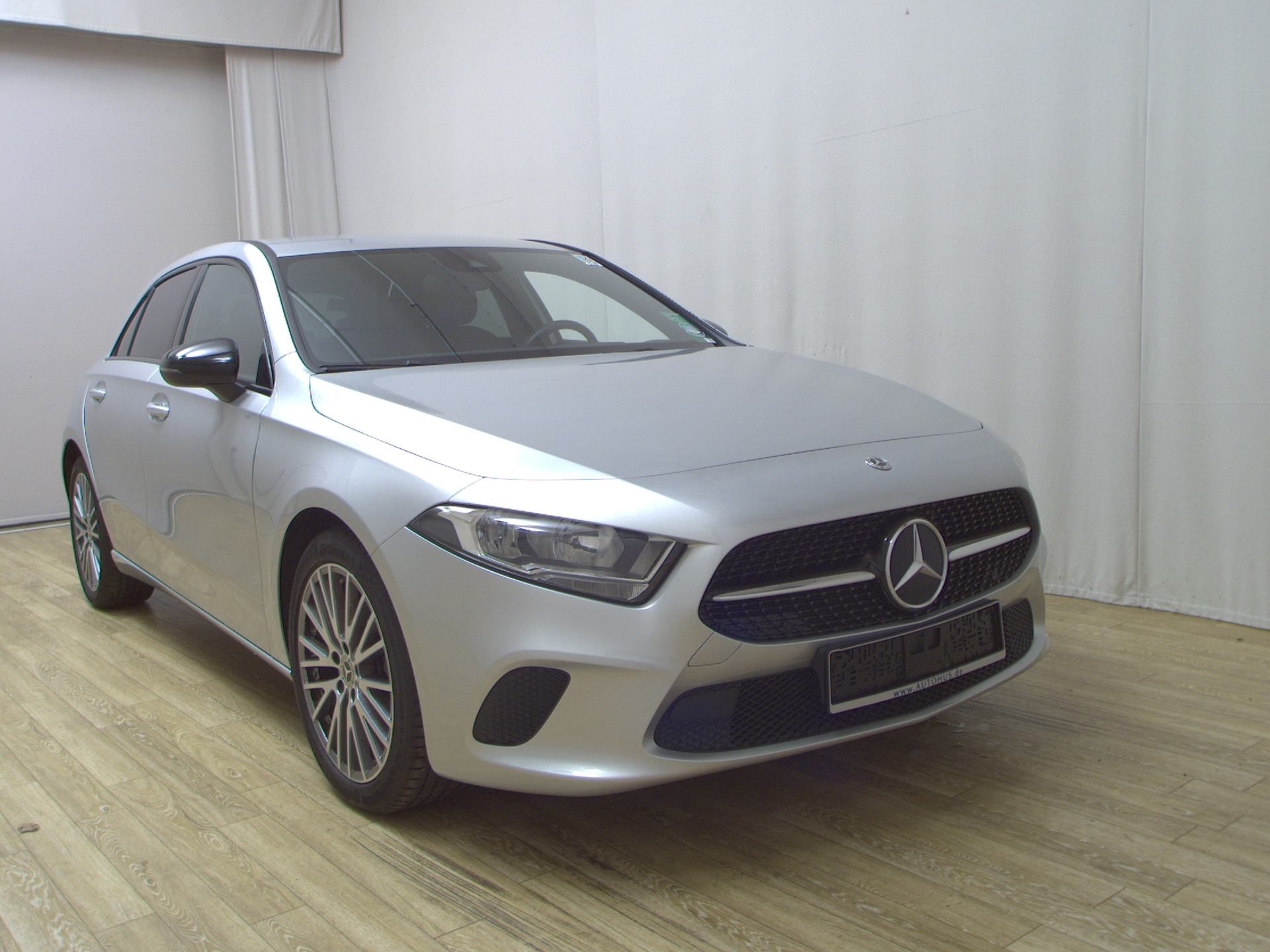 Mercedes-Benz A 180 d Progressive T-Leder Navi RfK Night Shz 3