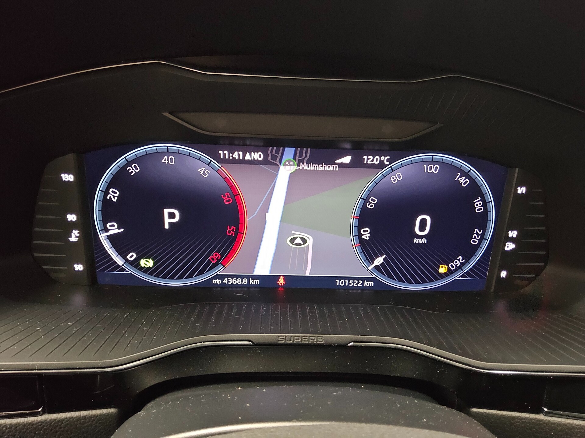 Skoda Superb Kombi 2.0 TDI L&K Leder Navi LED vc Pano 8