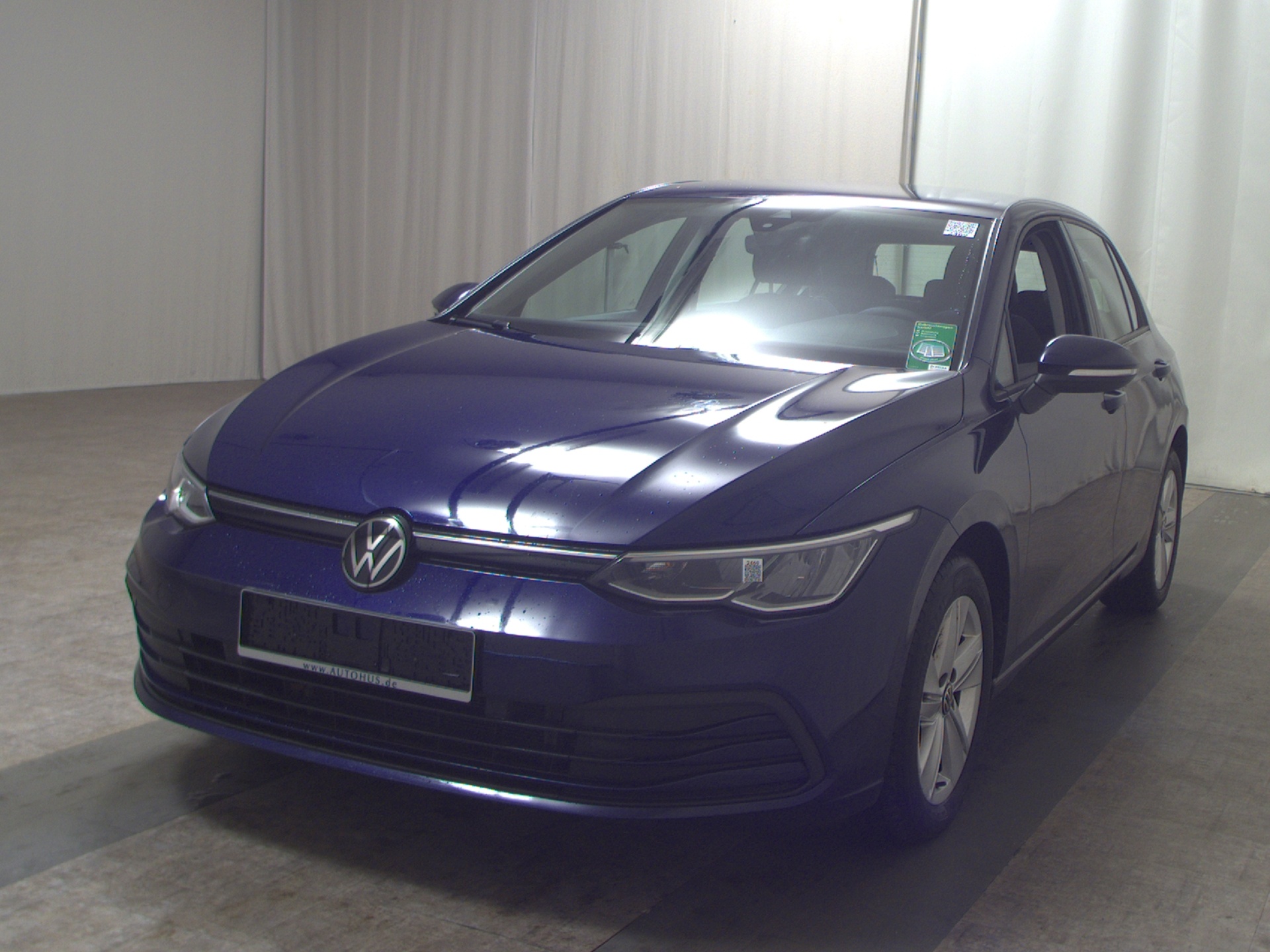 Volkswagen Golf-8 1.0 eTSI Life Navi LED AID Shz PDC 2