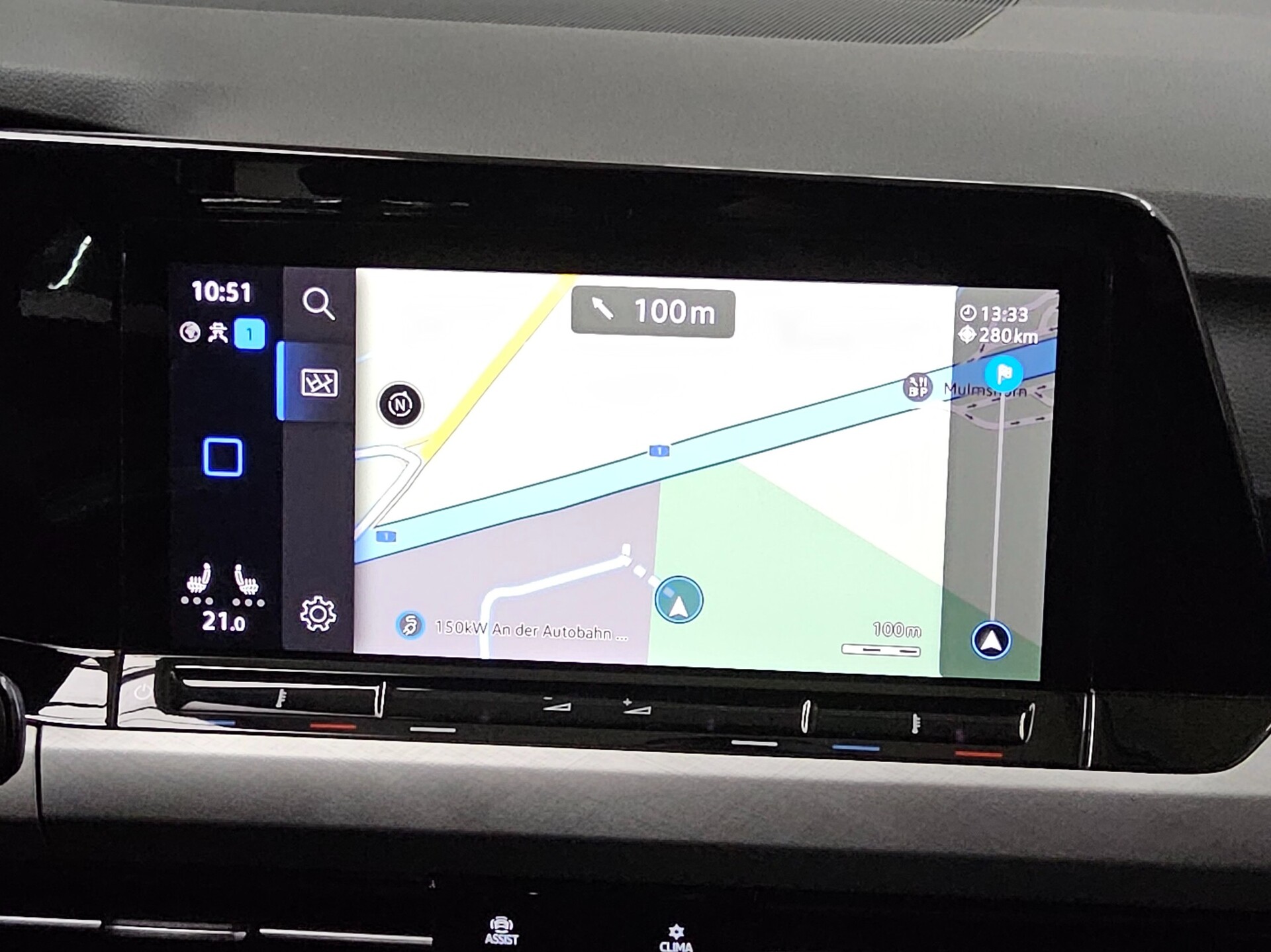 Volkswagen Golf-8 1.0 eTSI Life Navi LED AID Shz PDC 7