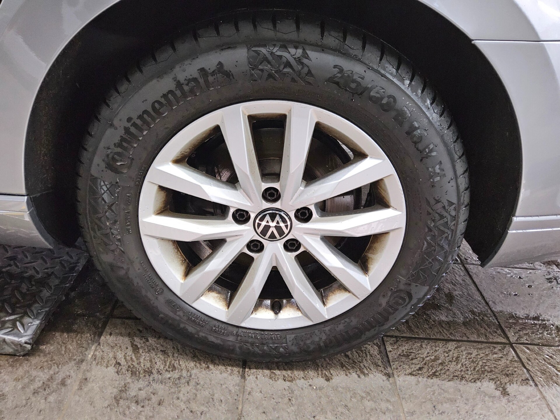 Volkswagen Passat Var. 2.0 TDI Business Navi LED ACC StHzg 10