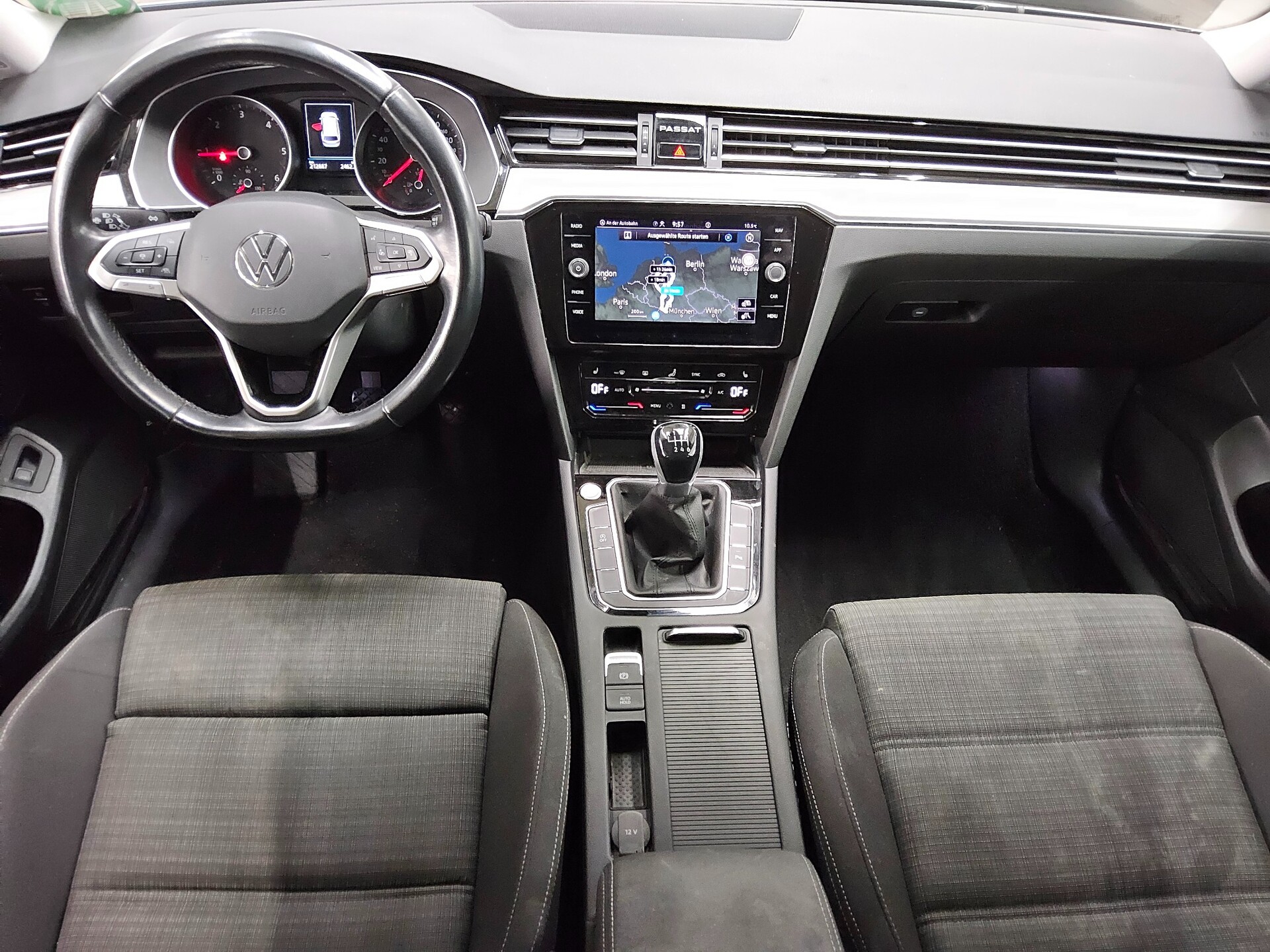 Volkswagen Passat Var. 2.0 TDI Business Navi LED ACC StHzg 5