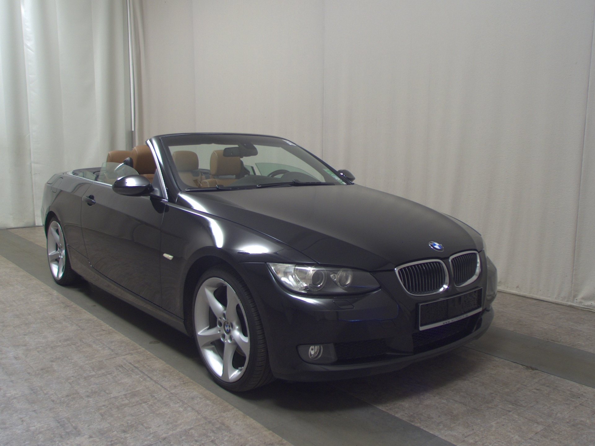 BMW 325i Cabrio Leder Navi Xenon AHK HiFi Shz PDC 3