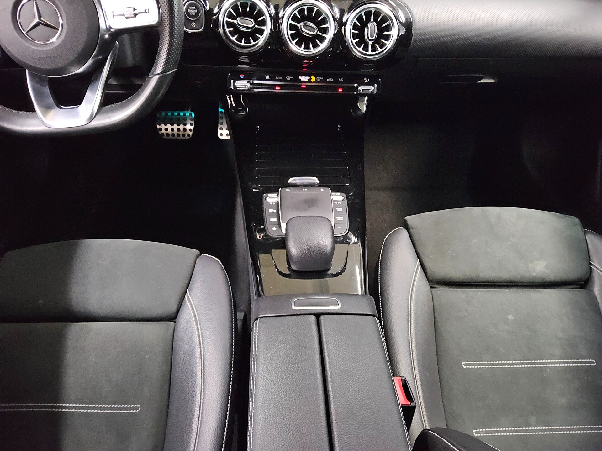 Mercedes-Benz CLA 200 SB d AMG-Line Night Navi LED RfK MBUX-AR 6