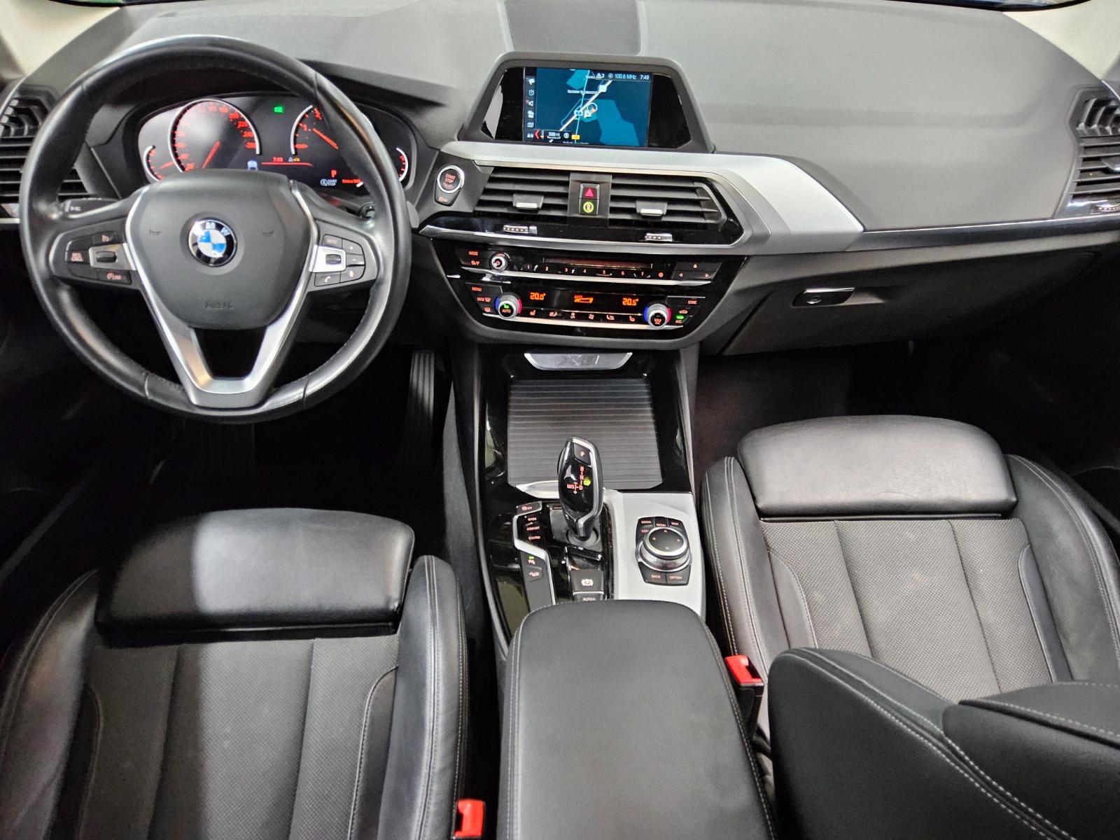 BMW X3 xDrive20i Advantage T-Leder Navi LED HiFi Shz 5