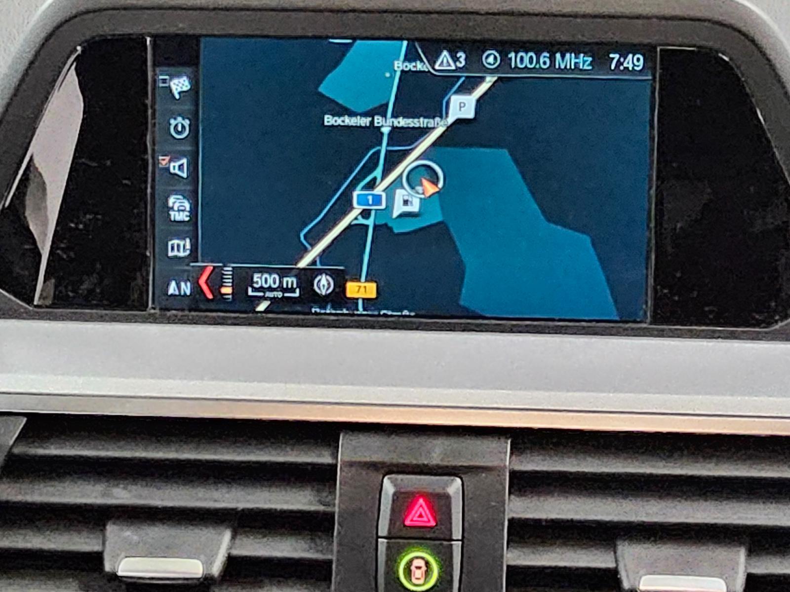 BMW X3 xDrive20i Advantage T-Leder Navi LED HiFi Shz 7