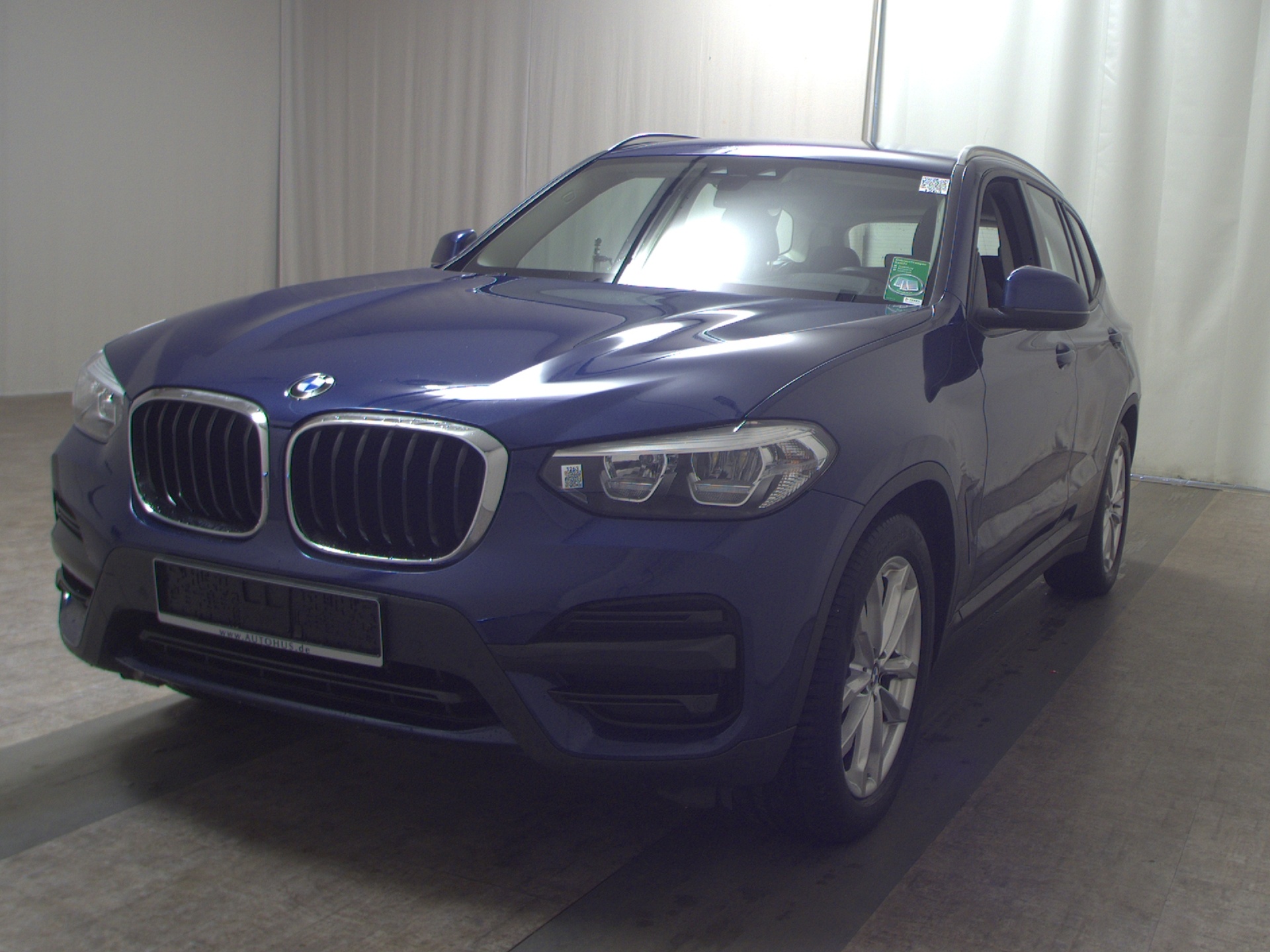 BMW X3 xDrive20i Advantage T-Leder Navi LED HiFi Shz 2