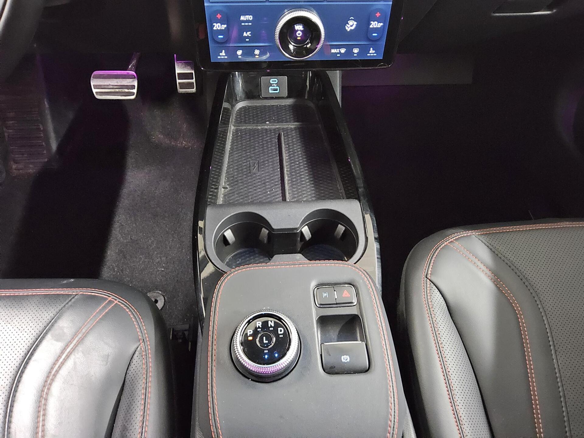 Ford Mustang Mach-E AWD Leder Navi LED Pano B&O 360° 6