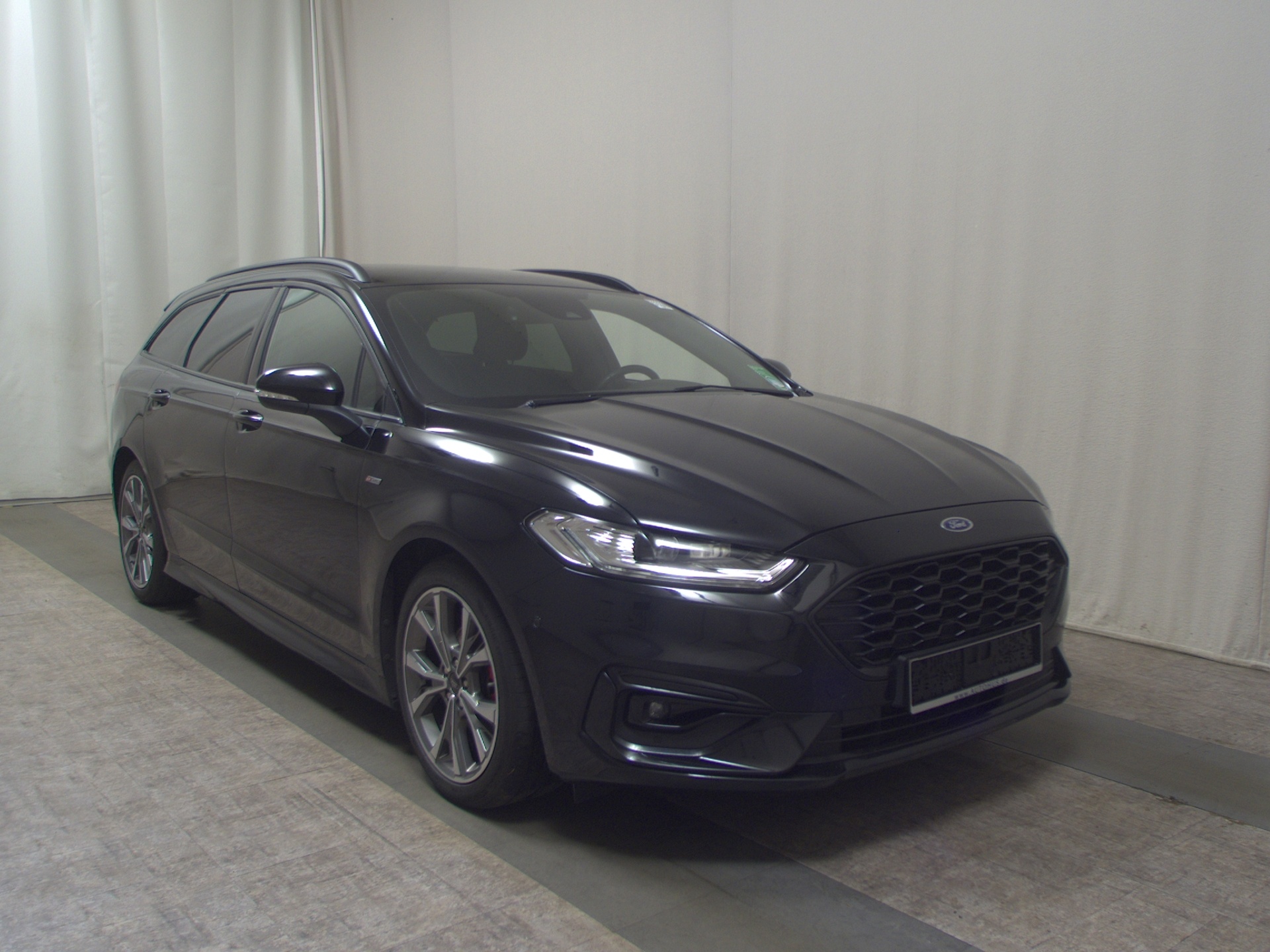 Ford Mondeo Turnier 2.0 EB ST-Line Navi LED AHK RFK 3