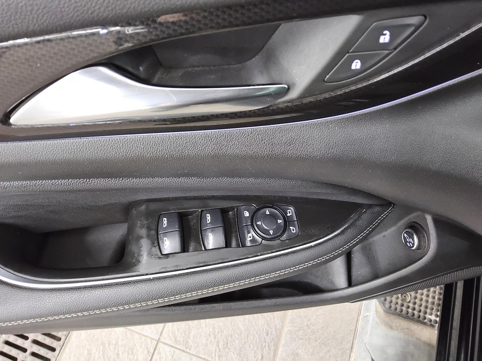 Opel Insignia ST 2.0 D Business Ed. Navi LED AHK RfK 9