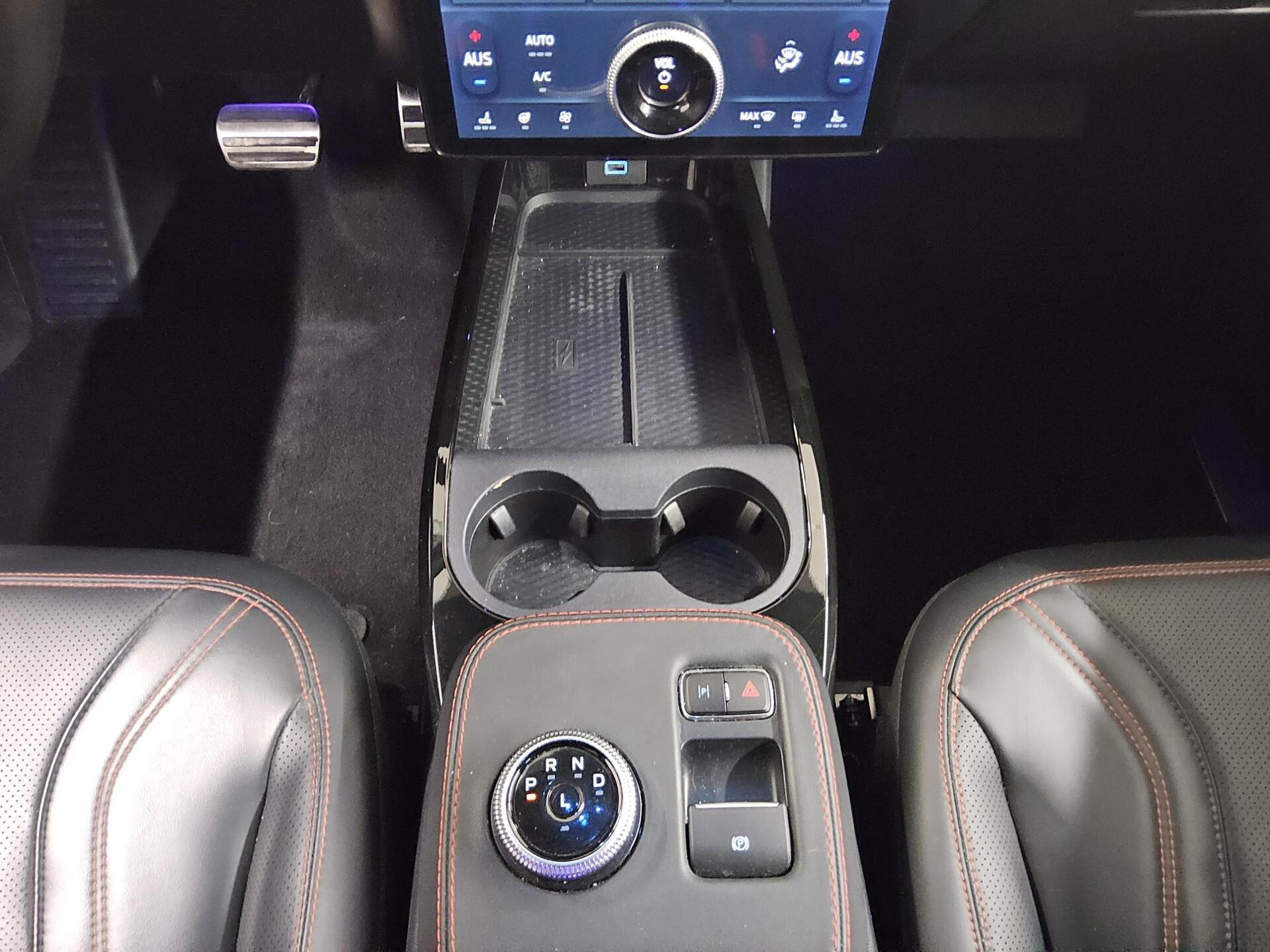 Ford Mustang Mach-E AWD Leder Matrix Pano B&O 360° 6