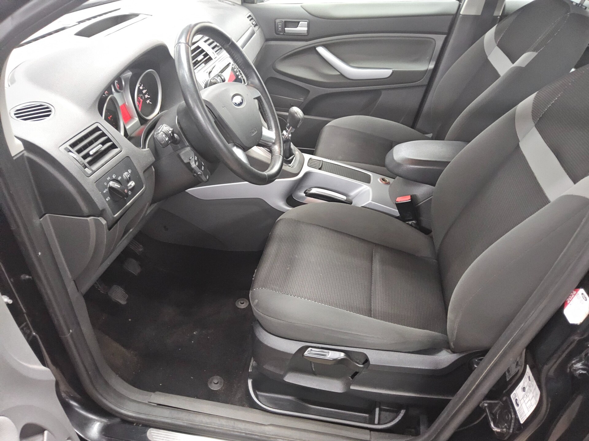 Ford Kuga 2.0 TDCi Champ.-Edit. AHK Klima Shz 8