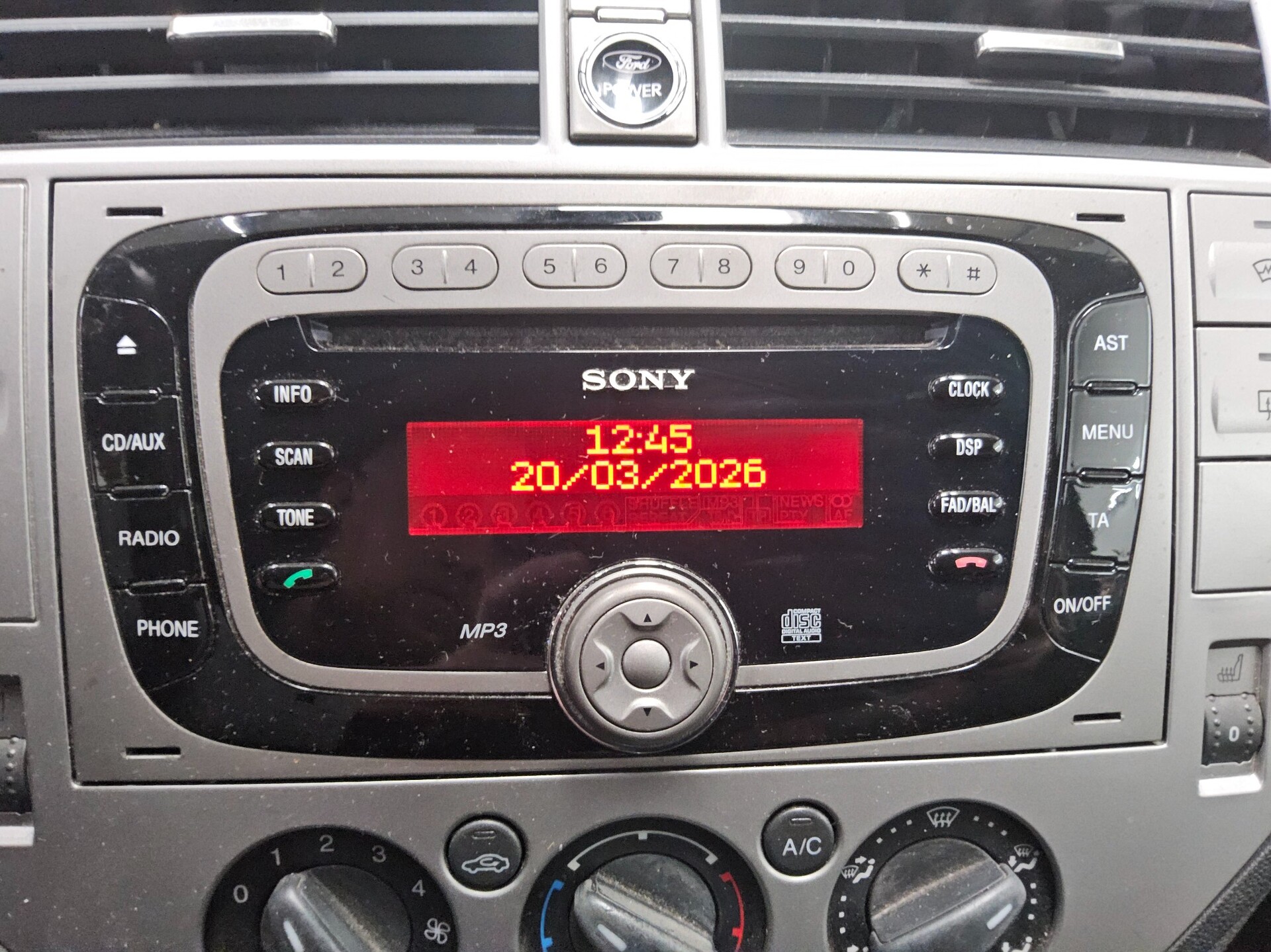 Ford Kuga 2.0 TDCi Champ.-Edit. AHK Klima Shz 5