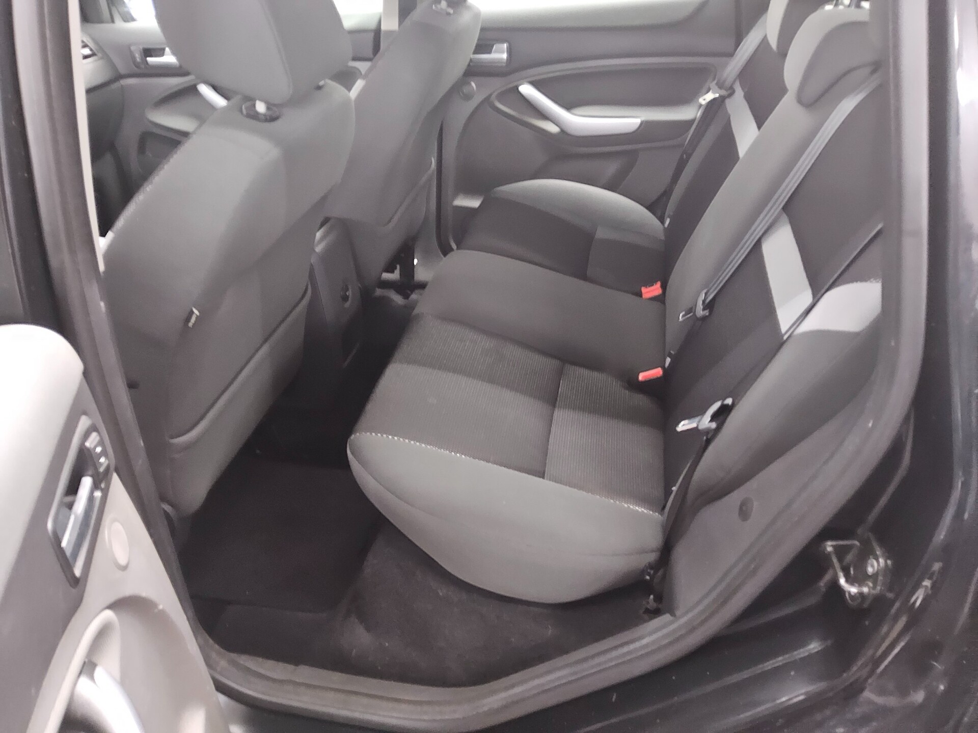 Ford Kuga 2.0 TDCi Champ.-Edit. AHK Klima Shz 12