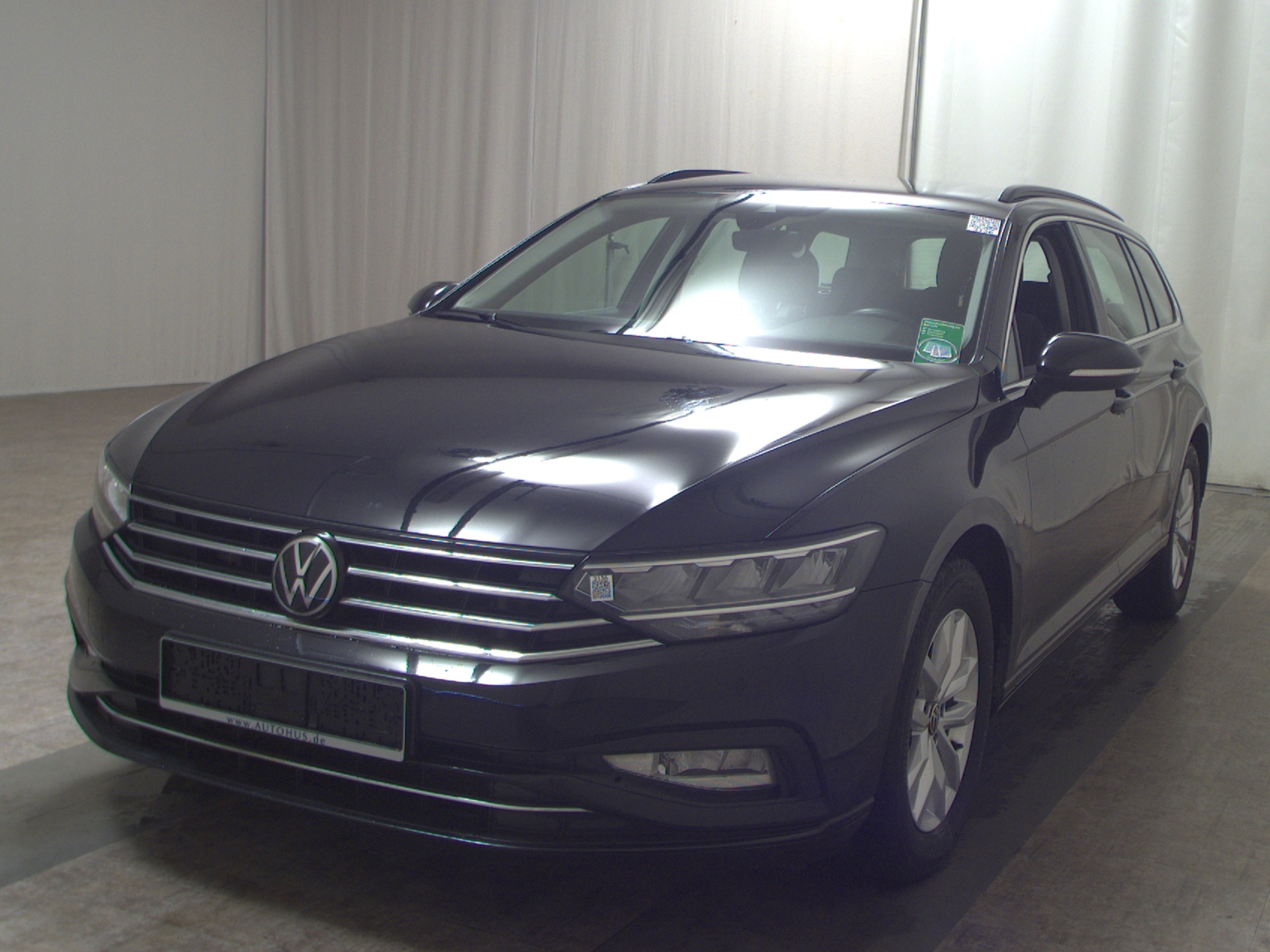 Volkswagen Passat Var. 2.0 TDI Business Navi LED AHK RfK 2