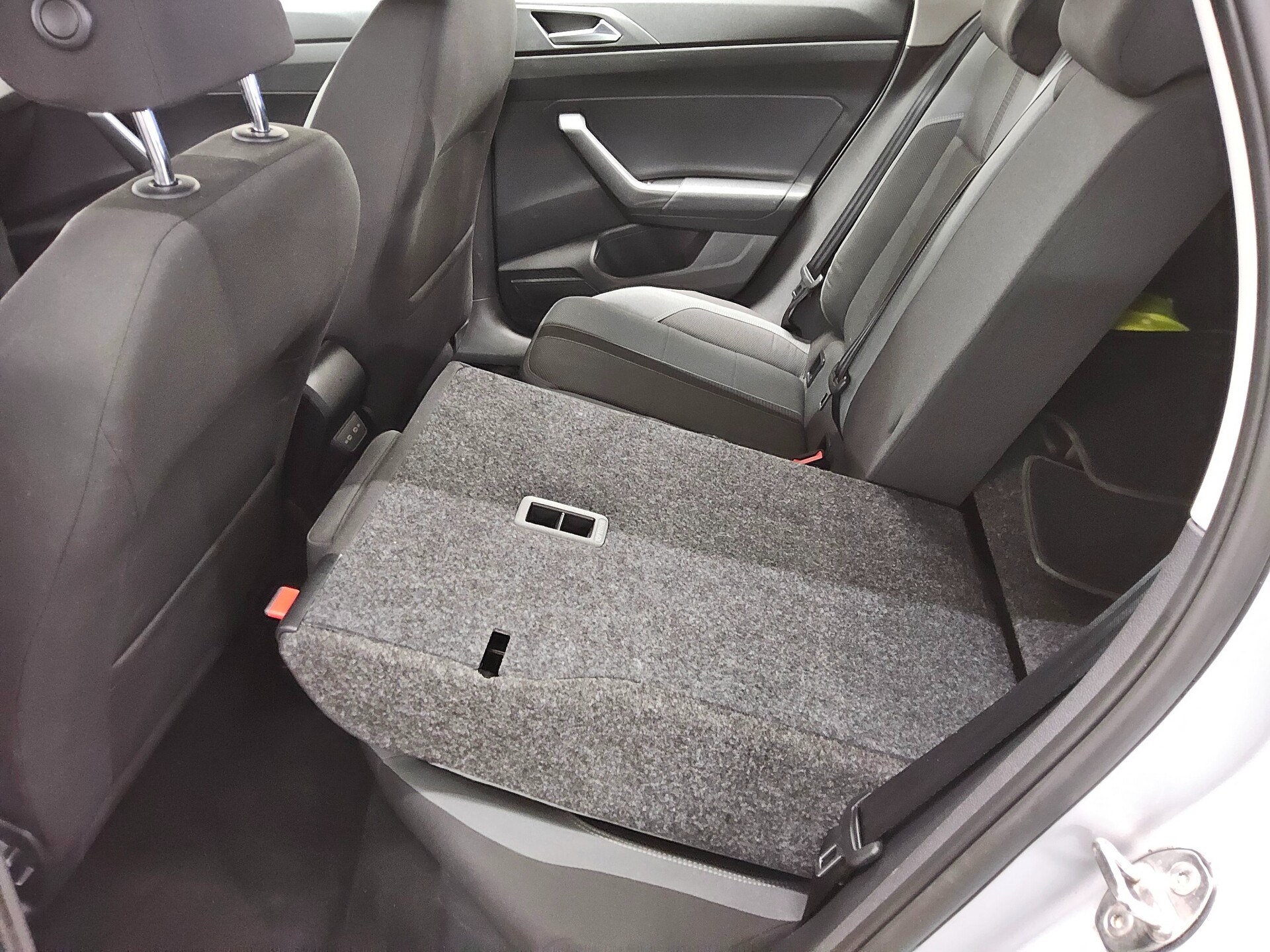 Volkswagen Polo 1.0 TSI Highline Navi Shz PDC Klima 12