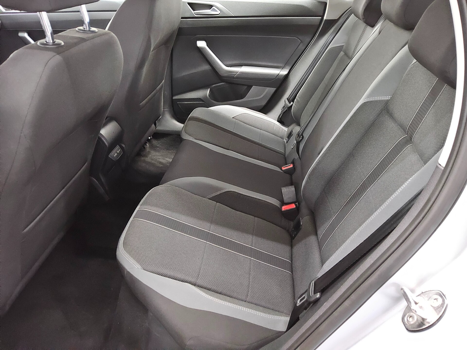 Volkswagen Polo 1.0 TSI Highline Navi Shz PDC Klima 13