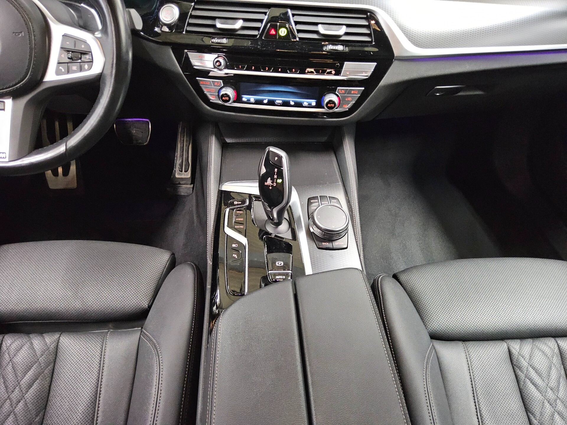 BMW 530e Touring M-Sport Navi LC-Pro Laser HuD HiFi 6