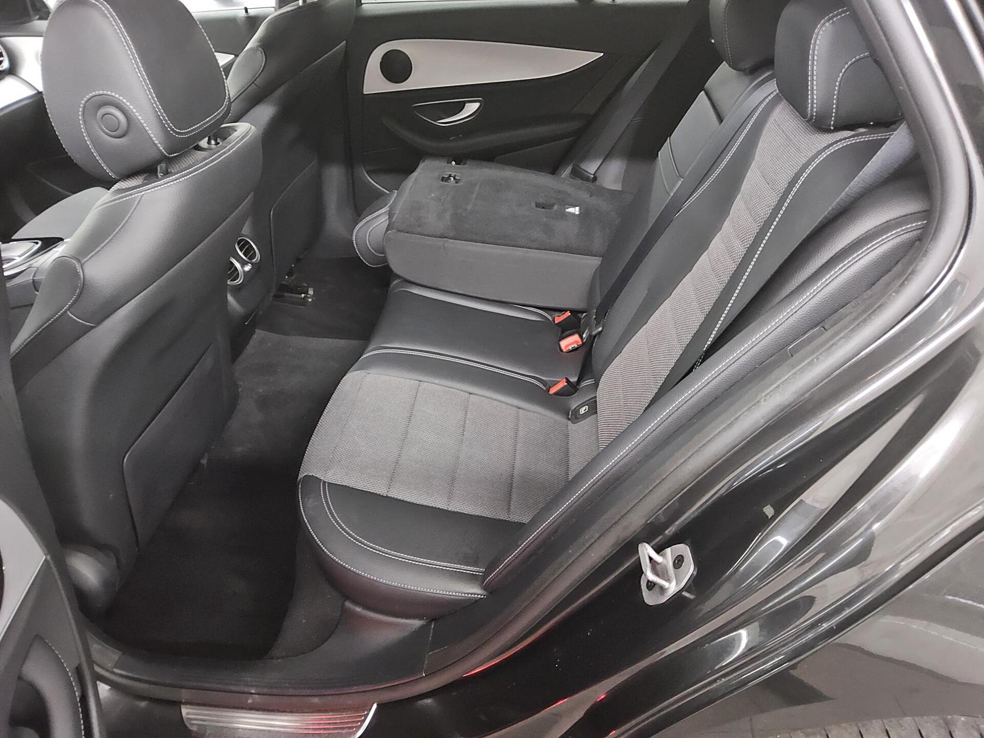 Mercedes-Benz E 220 T d Avantgarde Navi Widescreen LED AHK 13