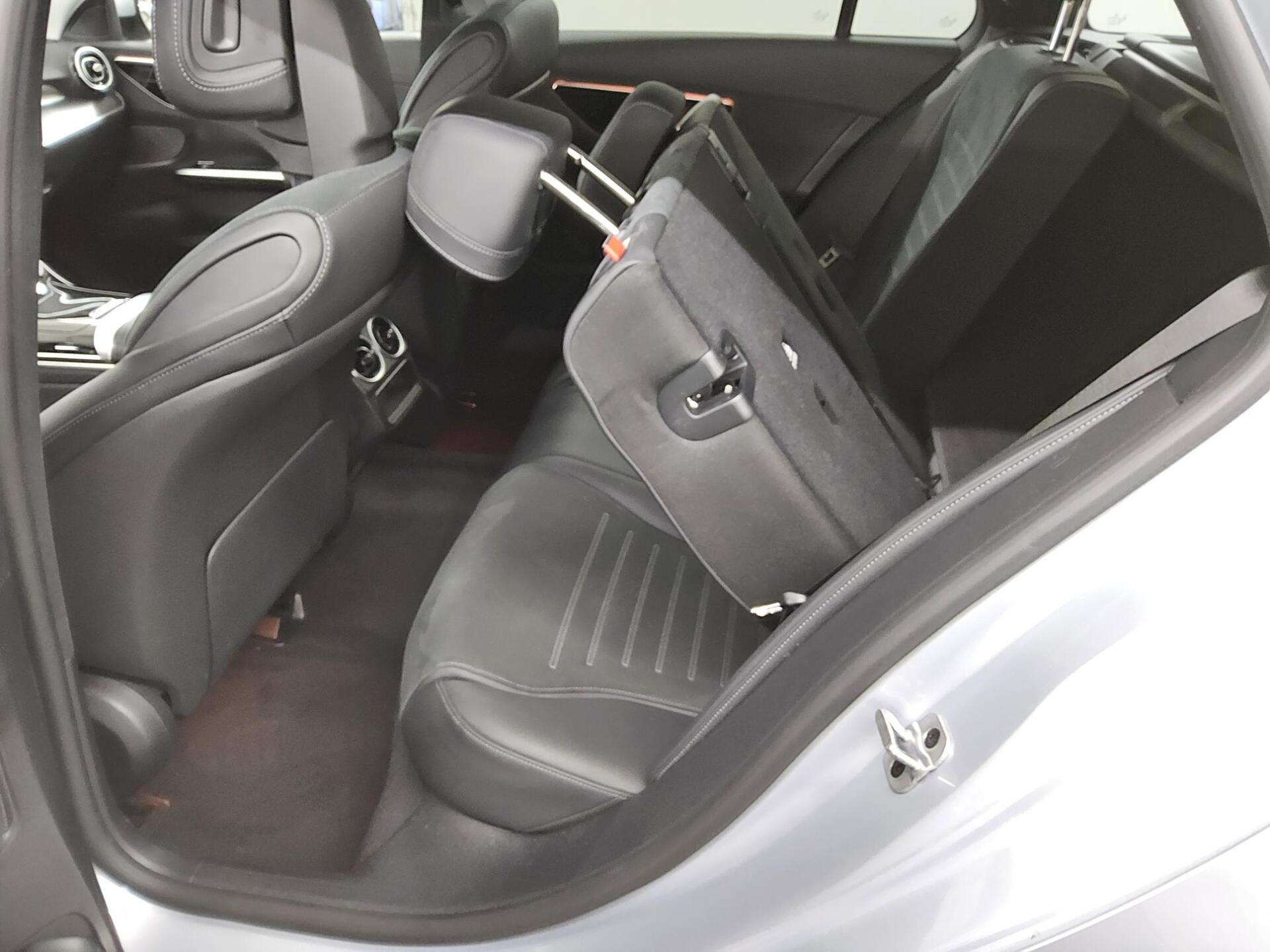 Mercedes-Benz C 220 T d AMG-Line Navi Digital Light MBUX 13