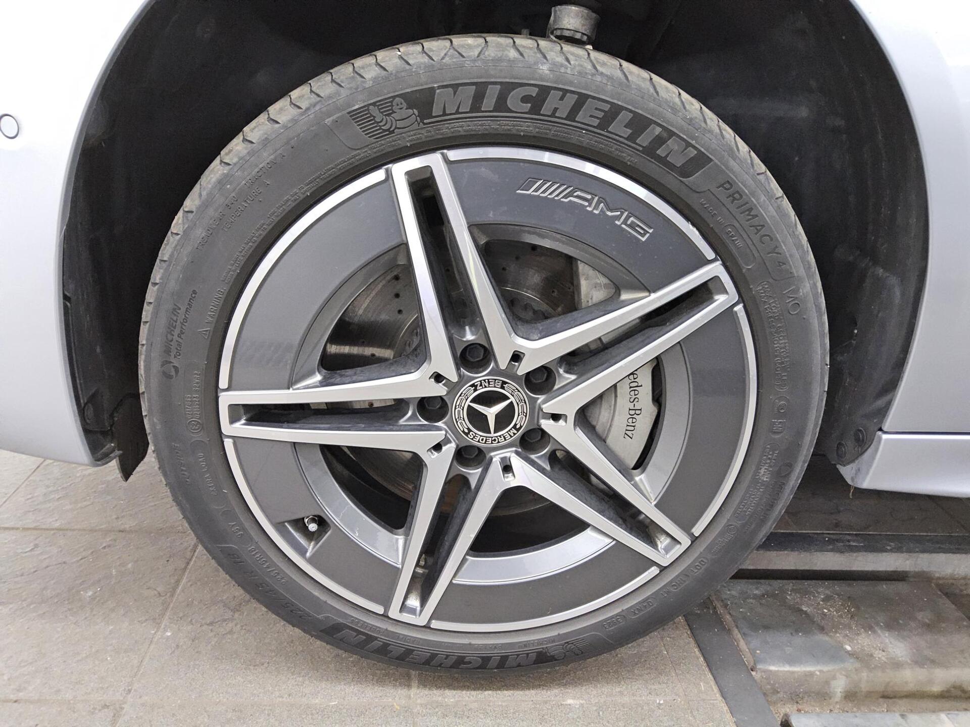 Mercedes-Benz C 220 T d AMG-Line Navi Digital Light MBUX 11